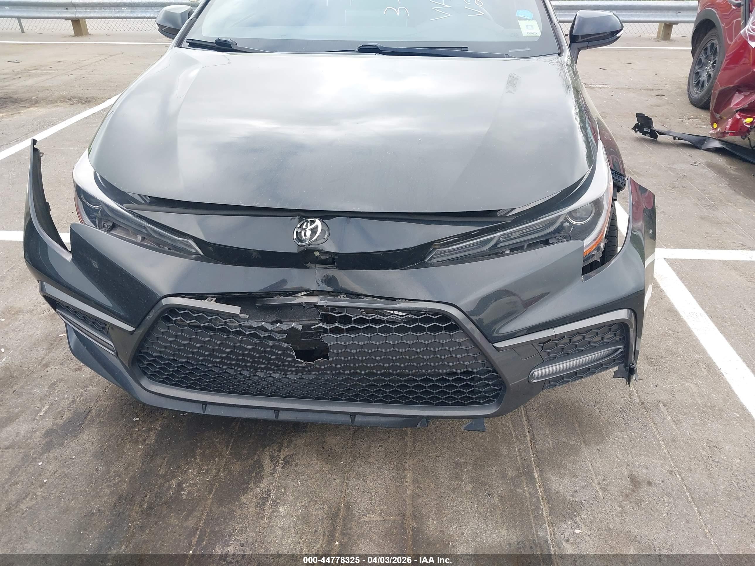 TOYOTA COROLLA image 6