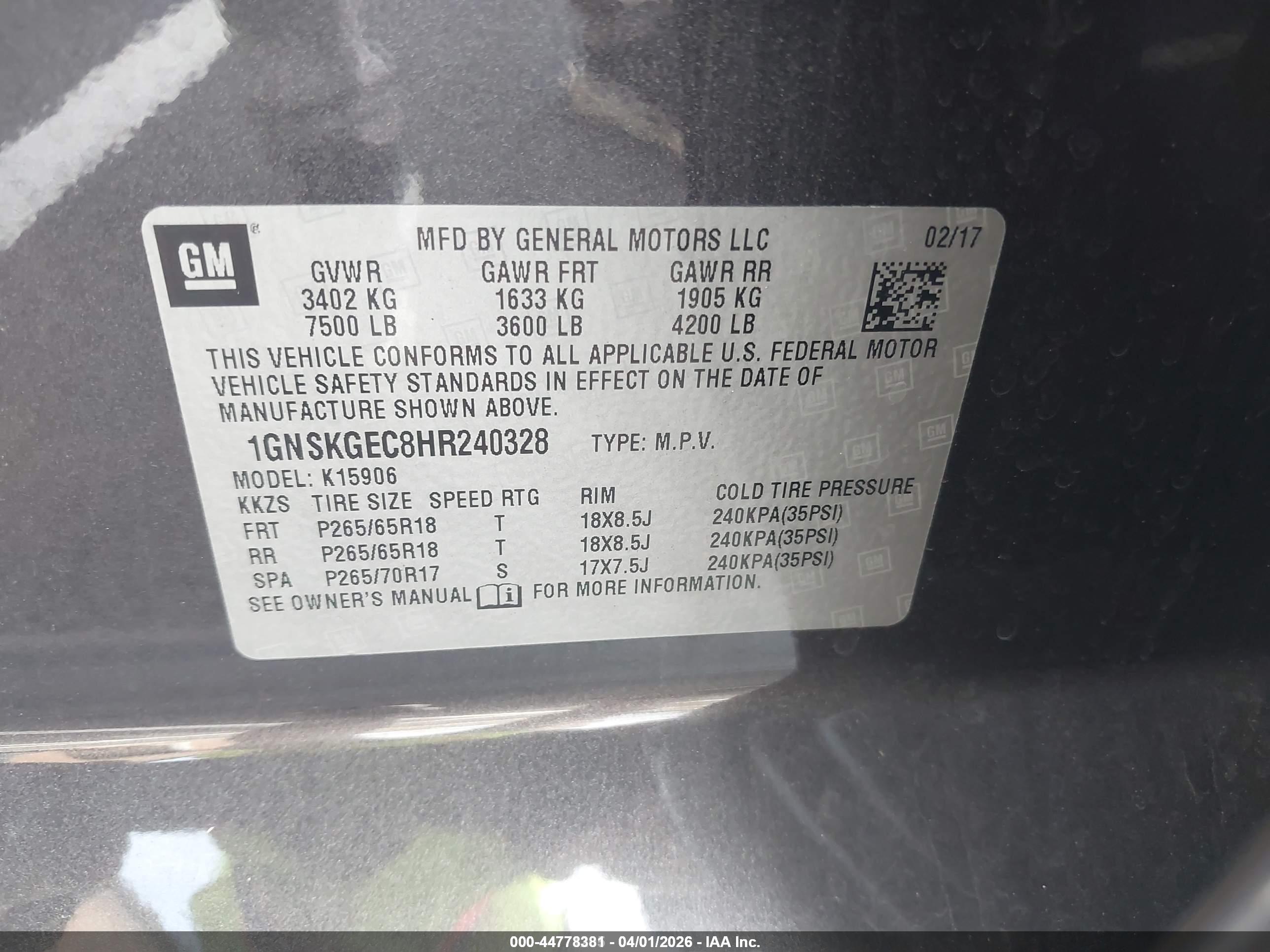 CHEVROLET SUBURBAN image 9