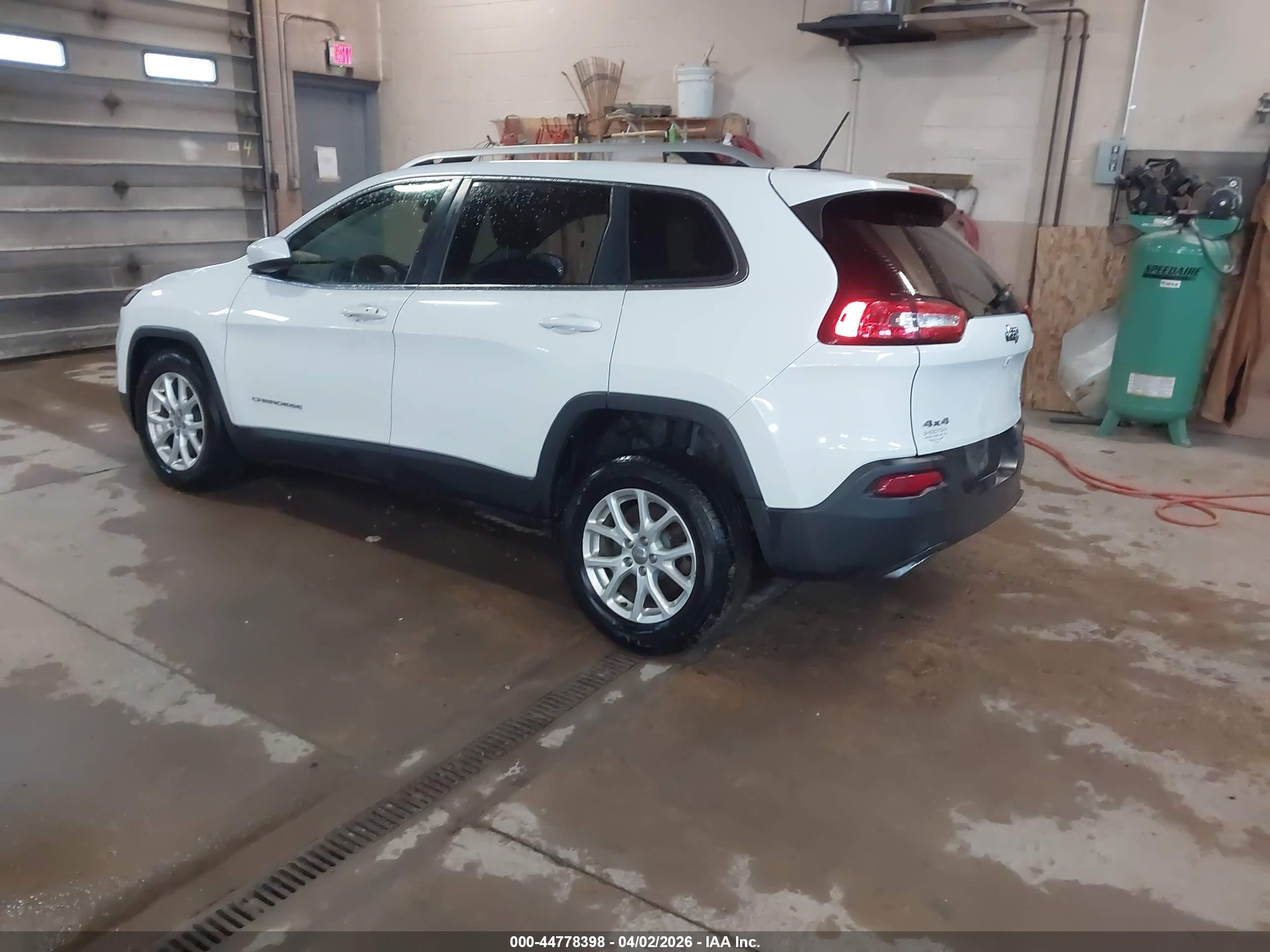 JEEP CHEROKEE image 3