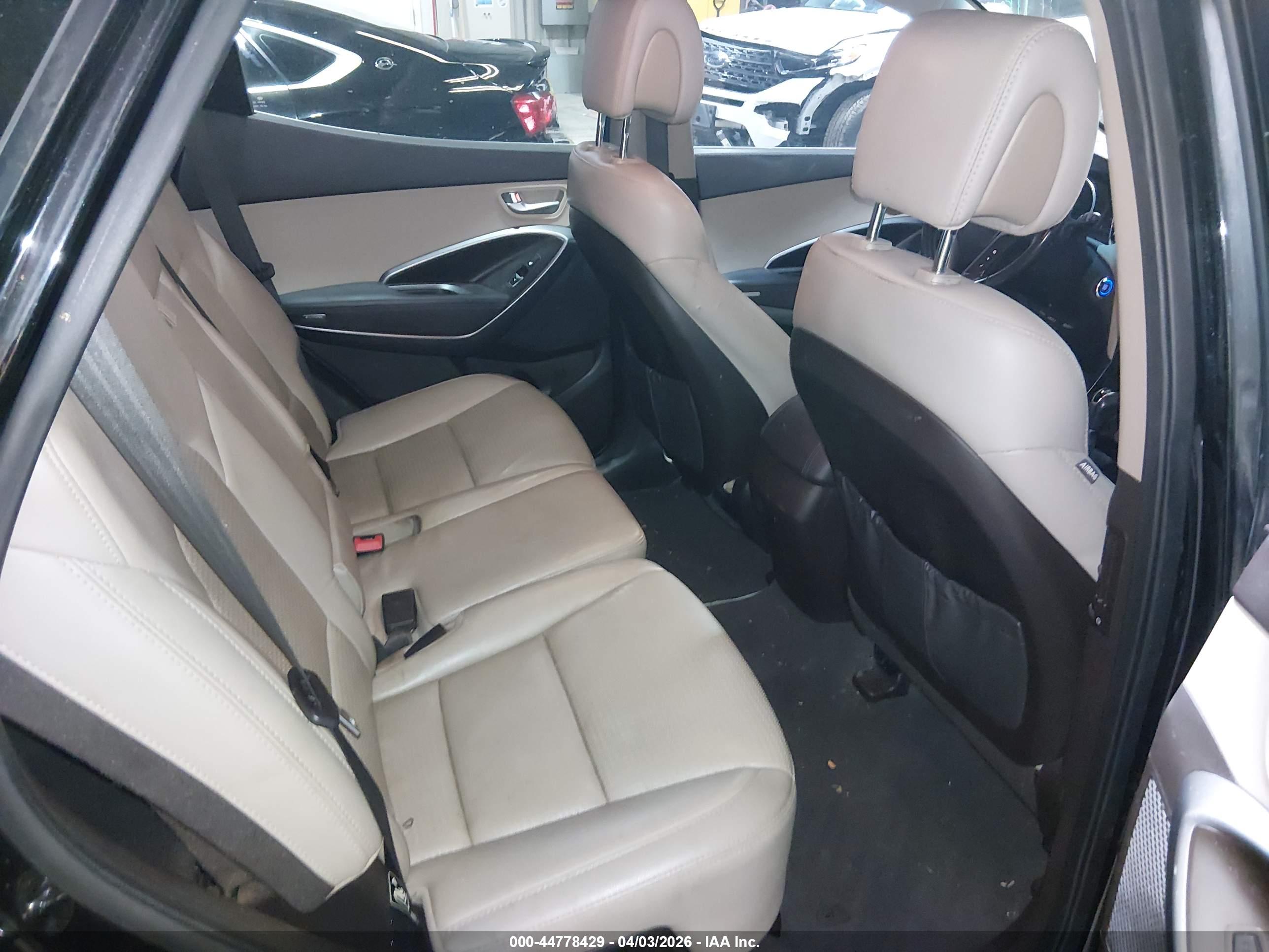 HYUNDAI SANTA image 8