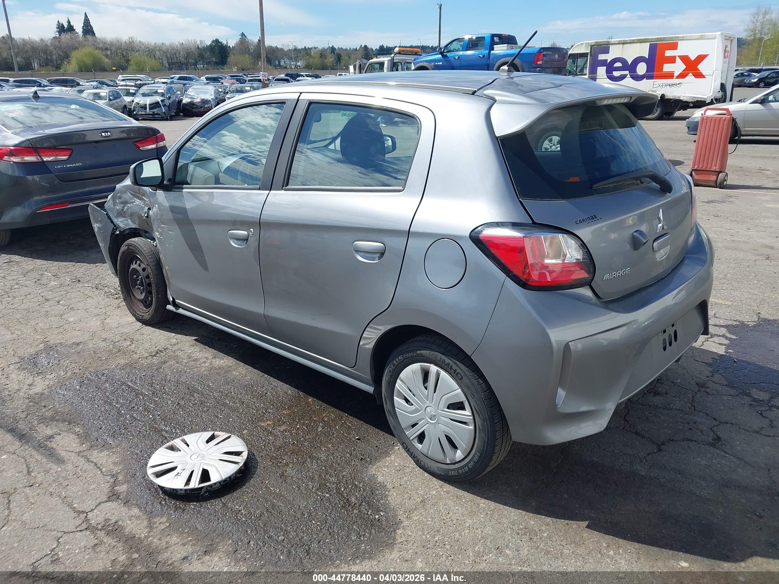 MITSUBISHI MIRAGE image 3