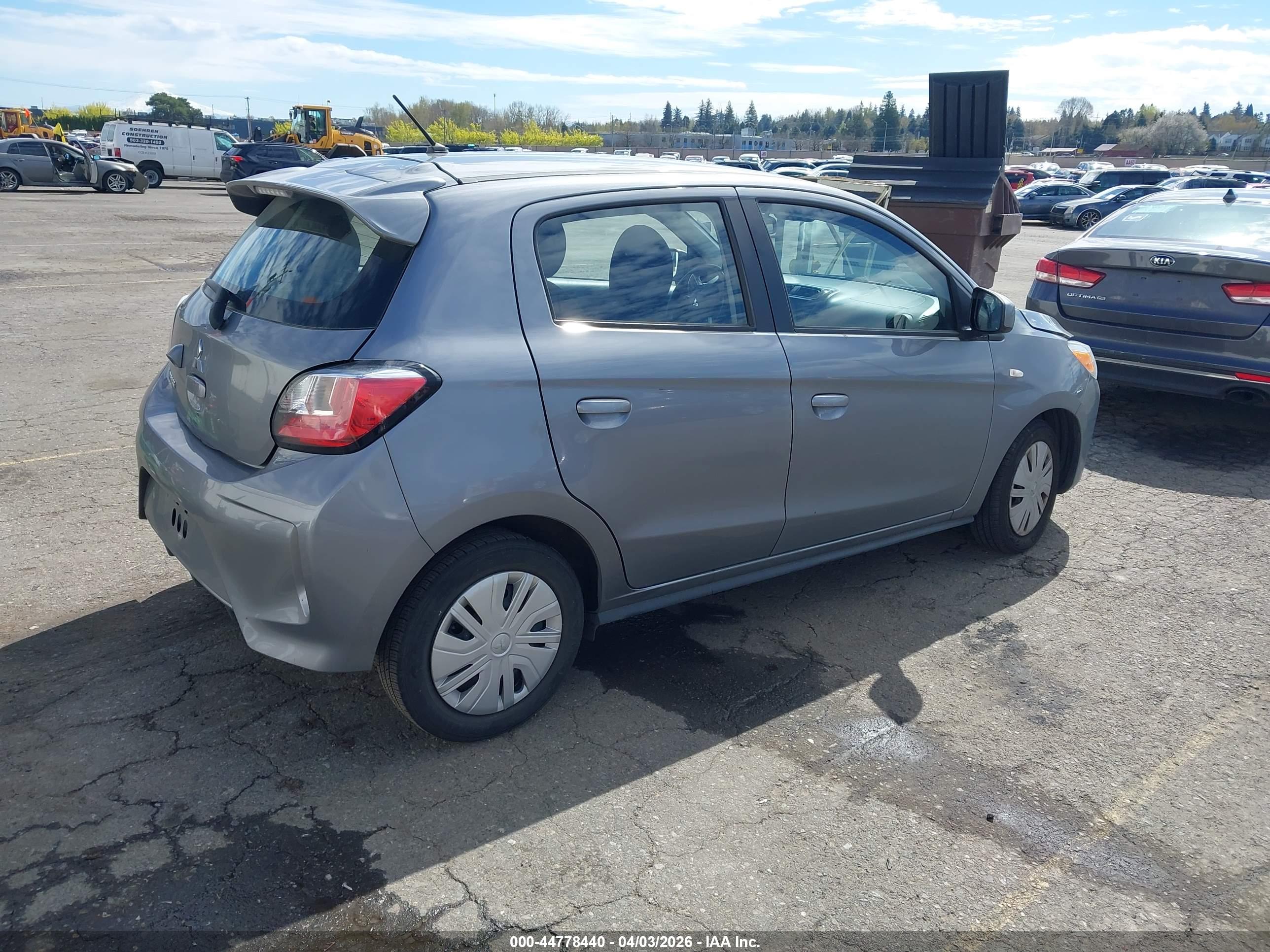 MITSUBISHI MIRAGE image 4