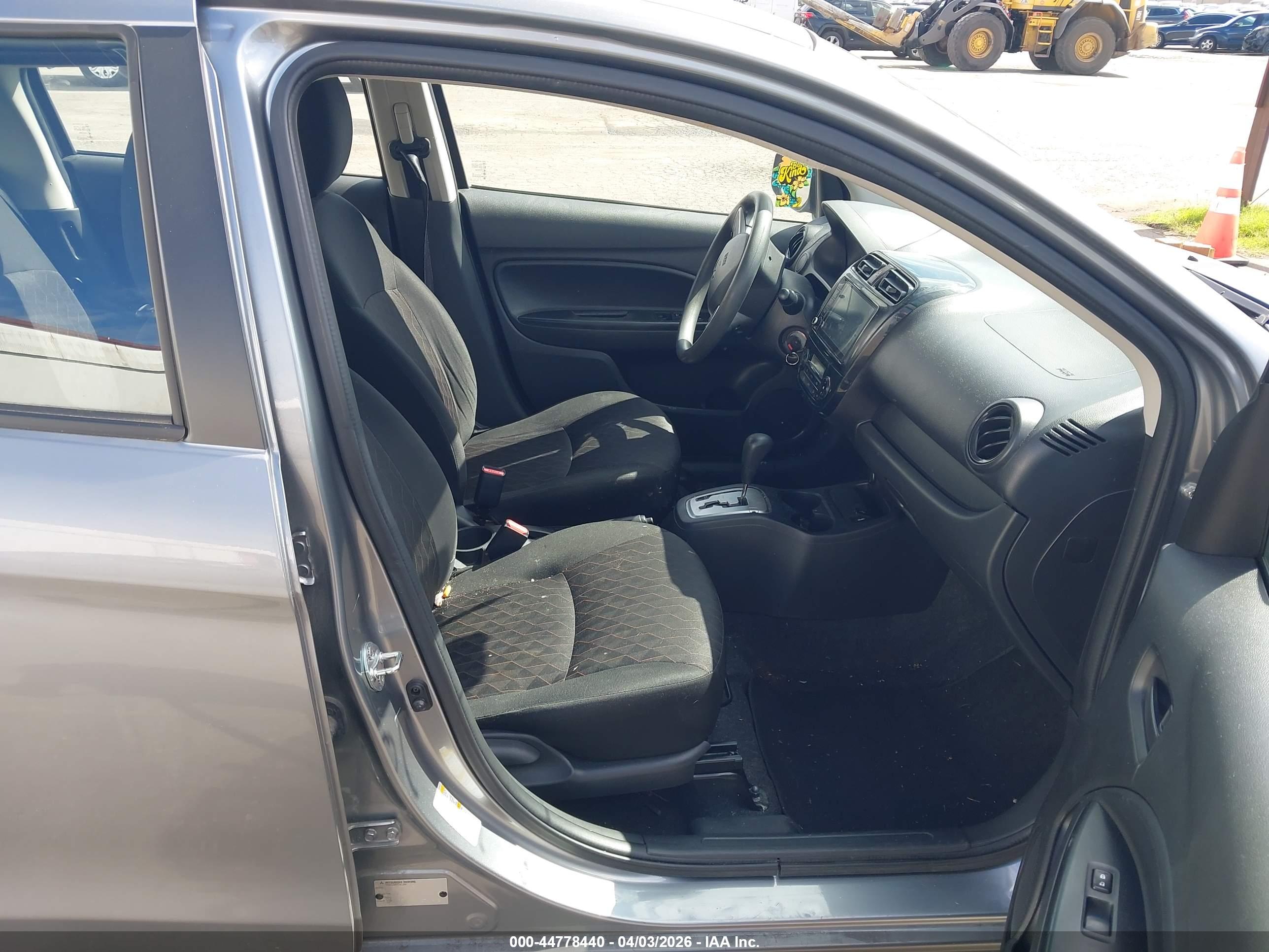 MITSUBISHI MIRAGE image 5