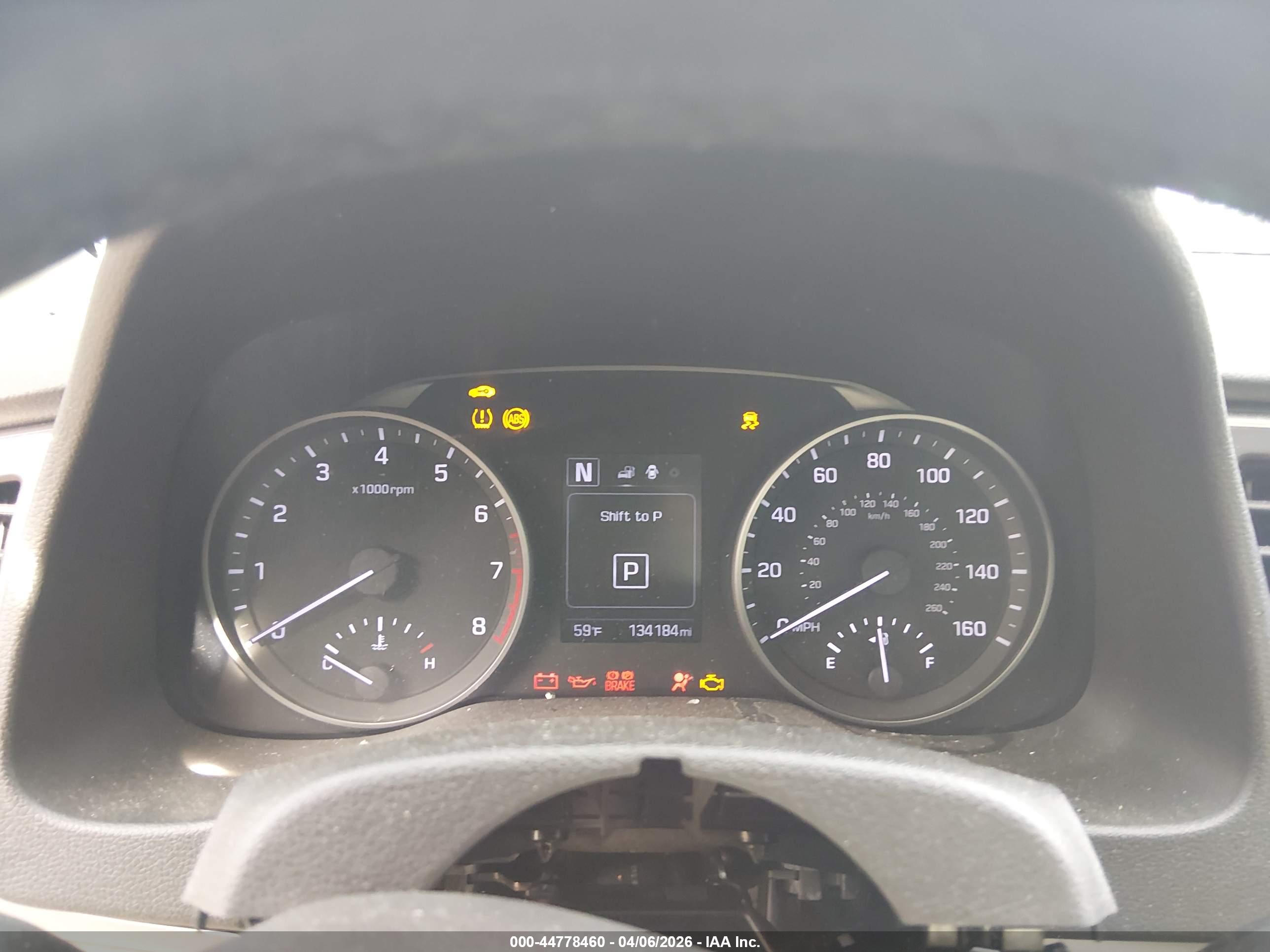 HYUNDAI ELANTRA image 7