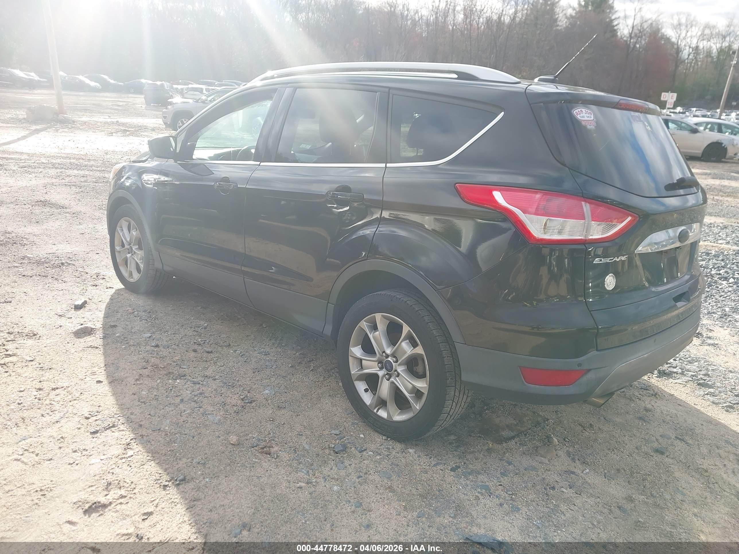 FORD ESCAPE image 3