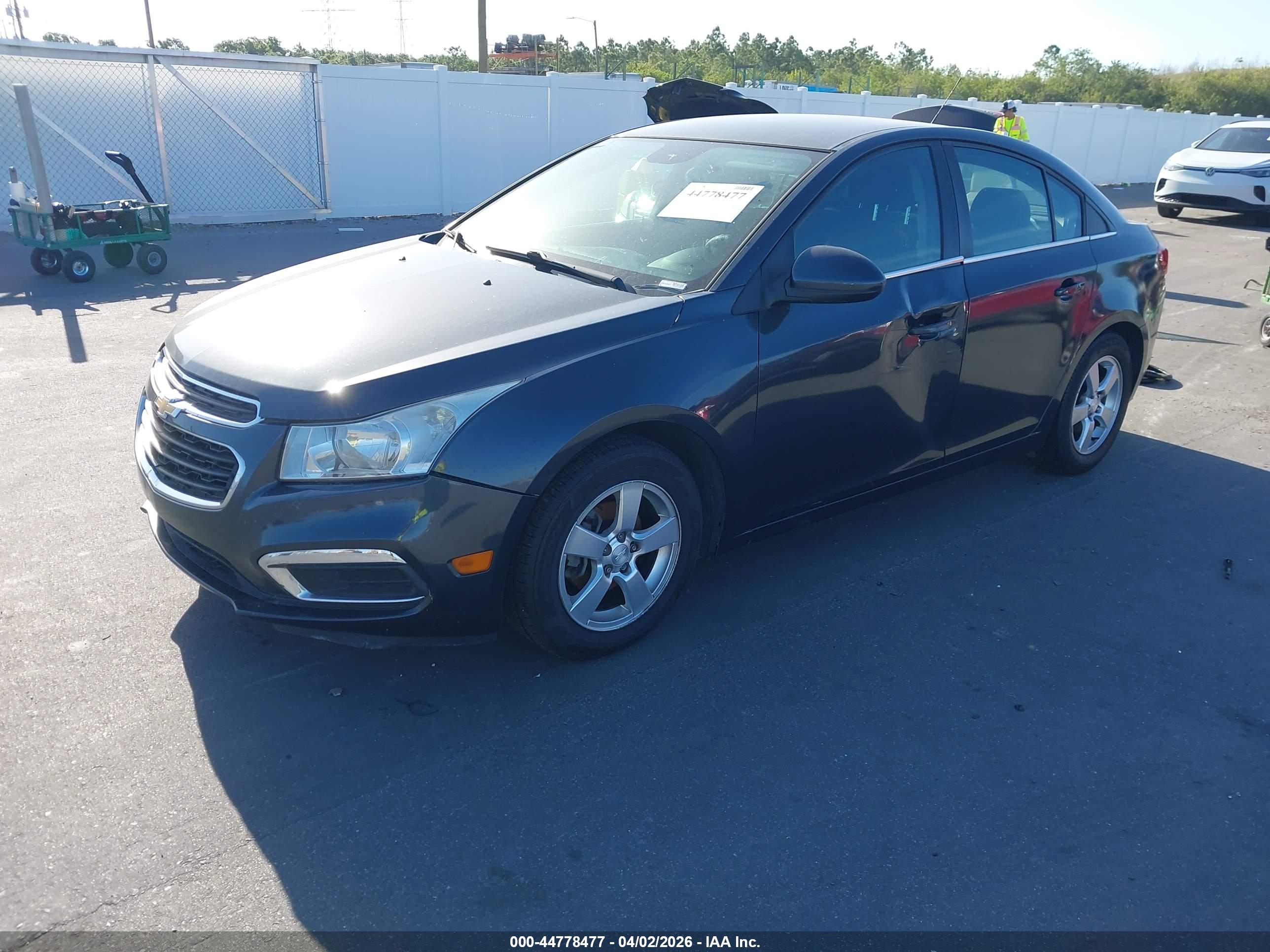 CHEVROLET CRUZE image 2