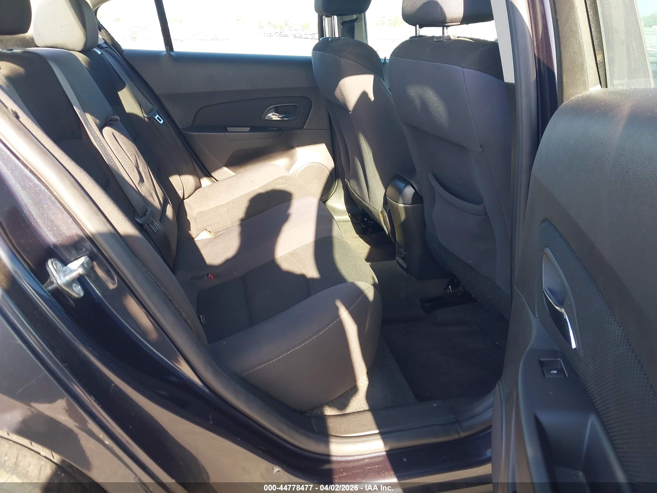 CHEVROLET CRUZE image 8