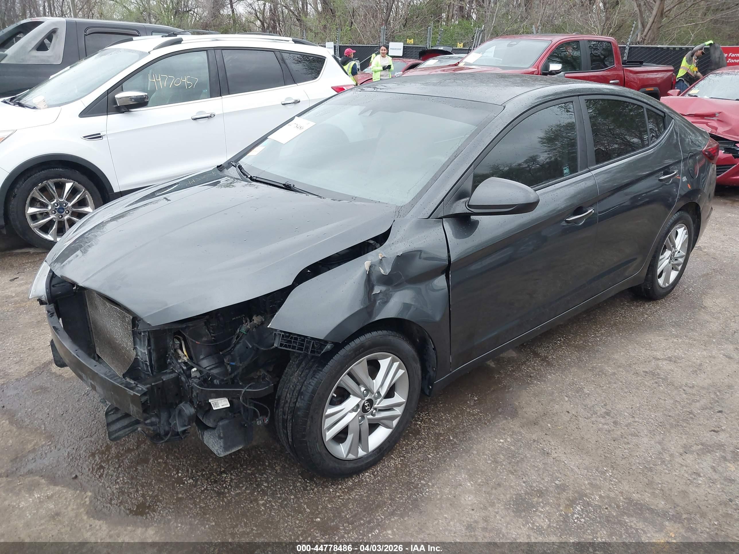 HYUNDAI ELANTRA image 2