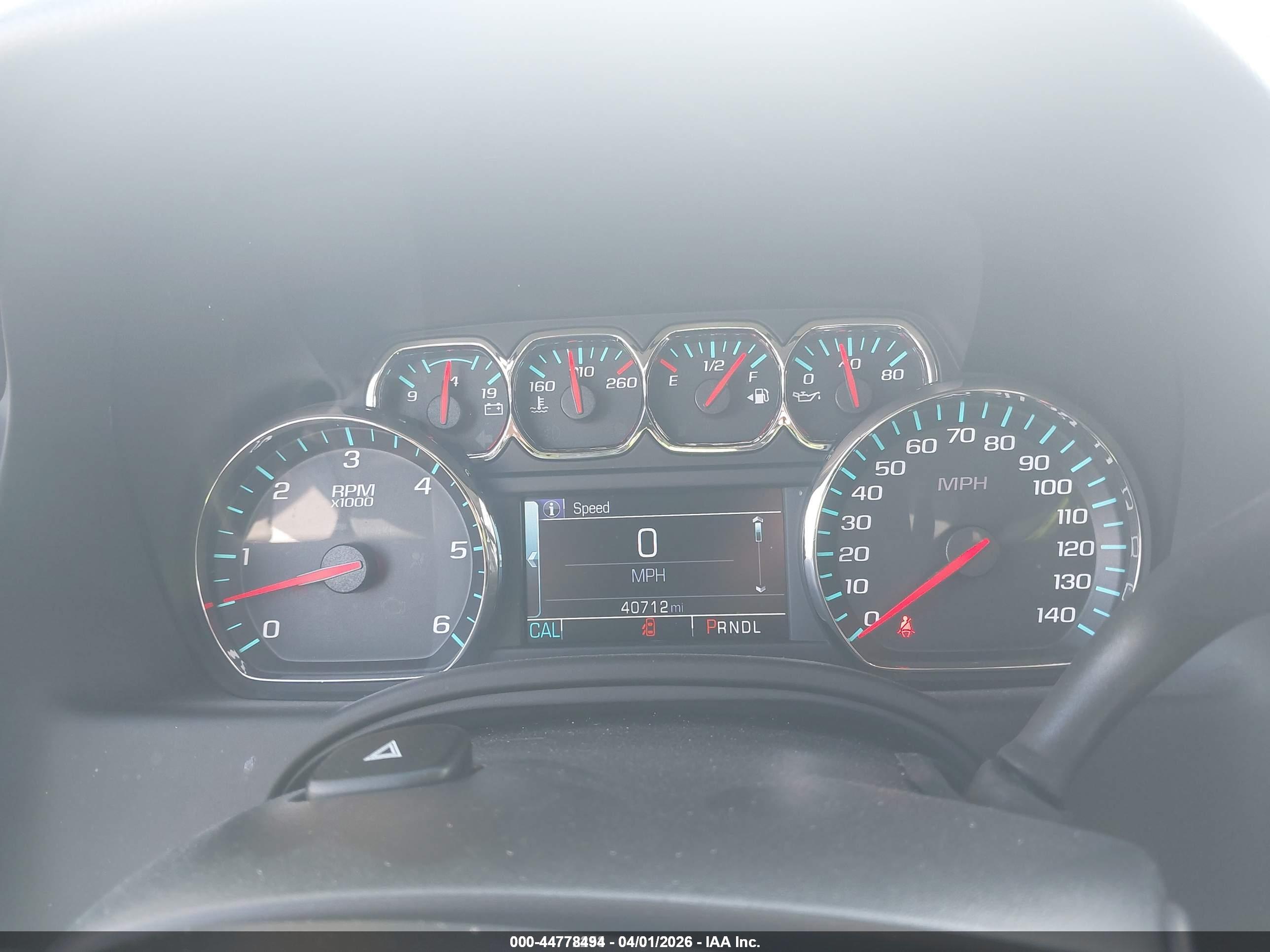 CHEVROLET SUBURBAN image 7
