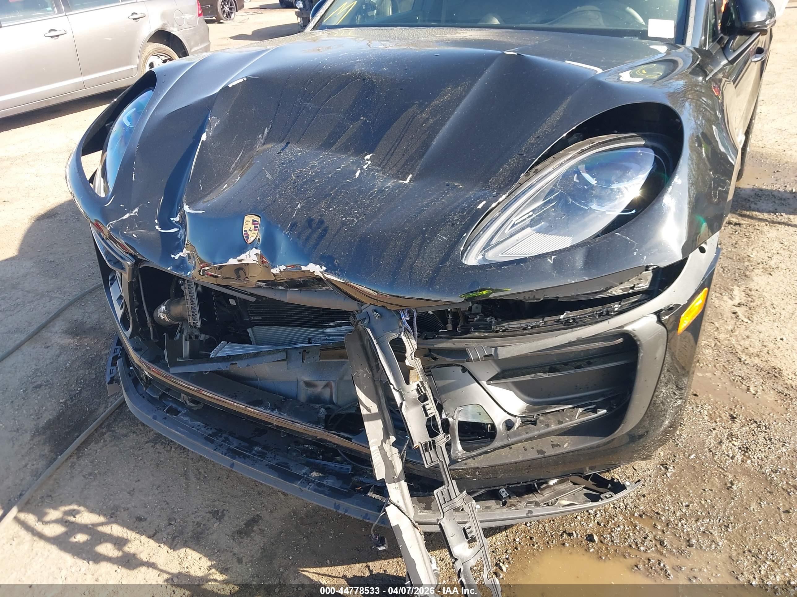 PORSCHE MACAN image 6