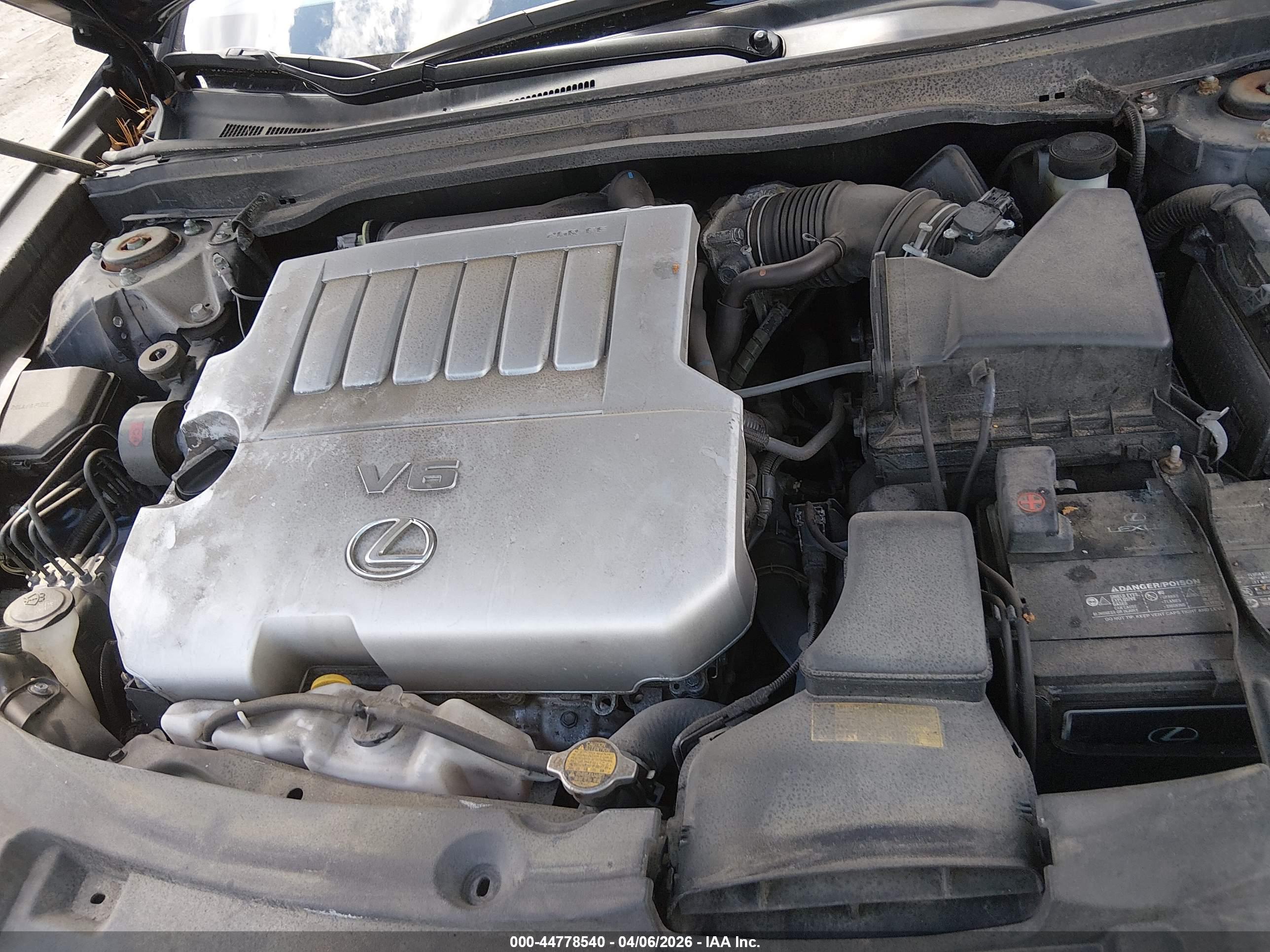 LEXUS ES image 10