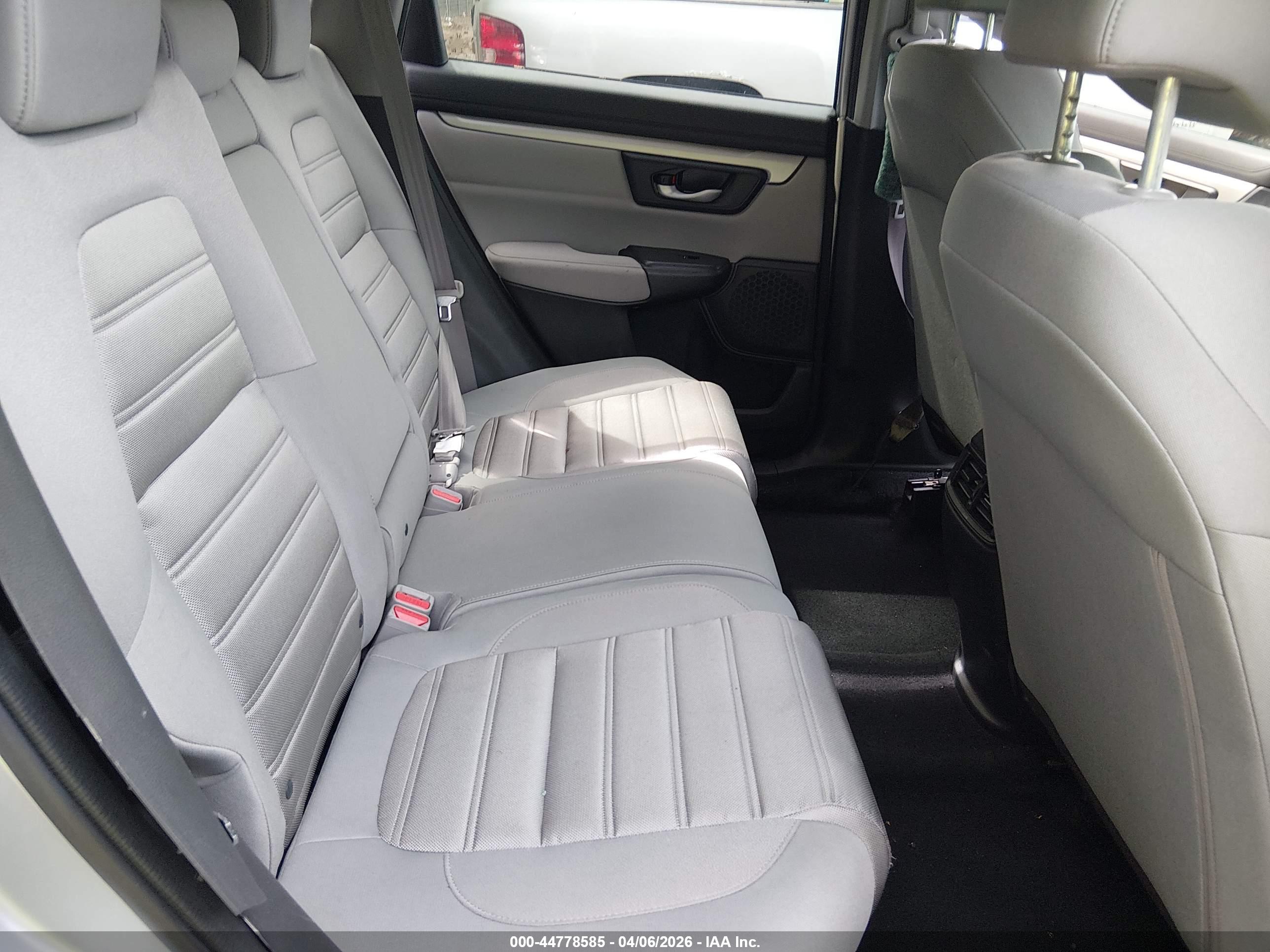 HONDA CR-V image 8