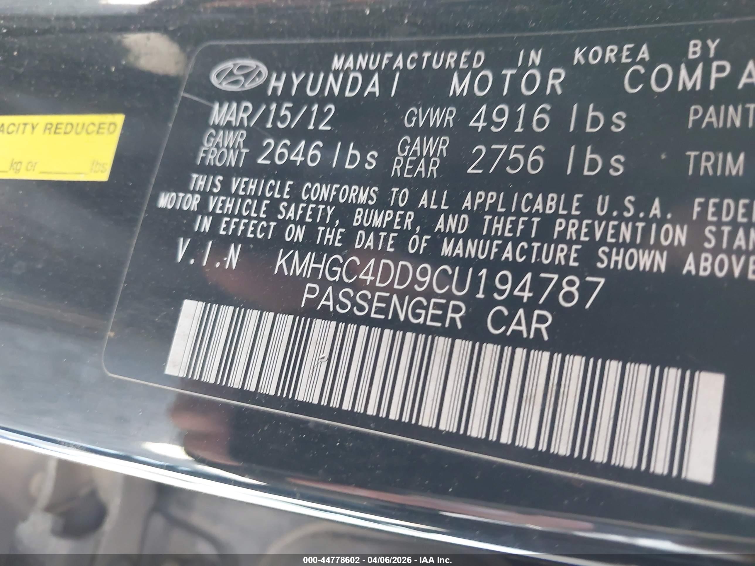 HYUNDAI GENESIS image 9