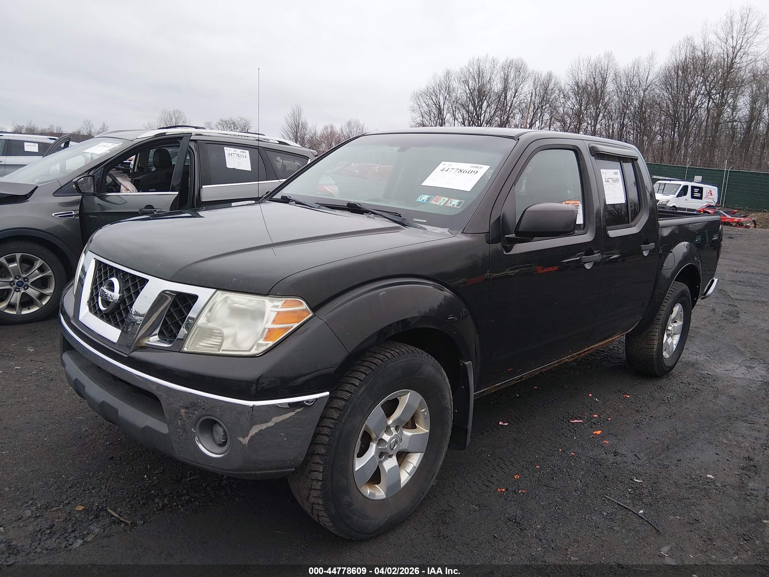 NISSAN FRONTIER image 2