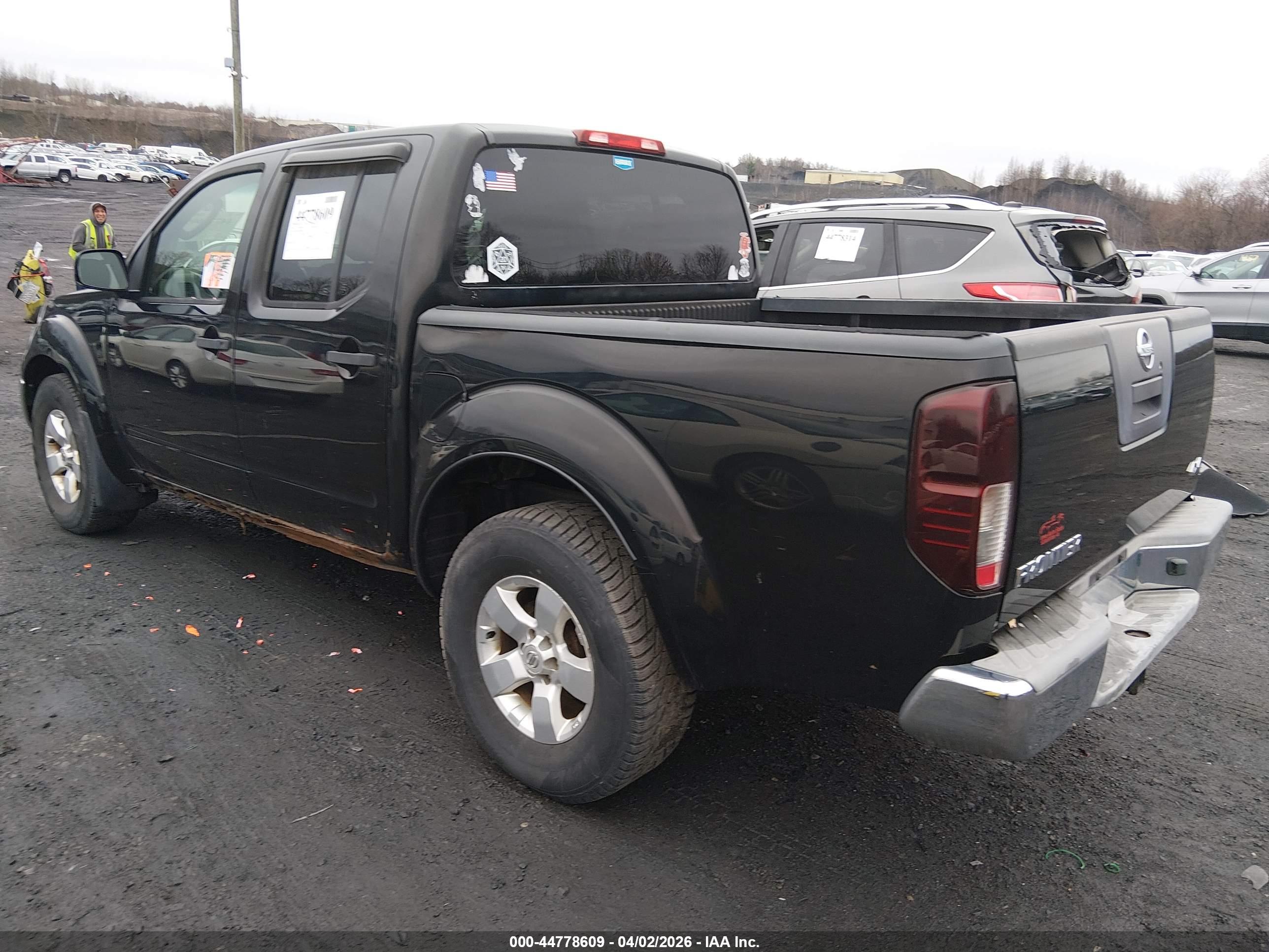 NISSAN FRONTIER image 3