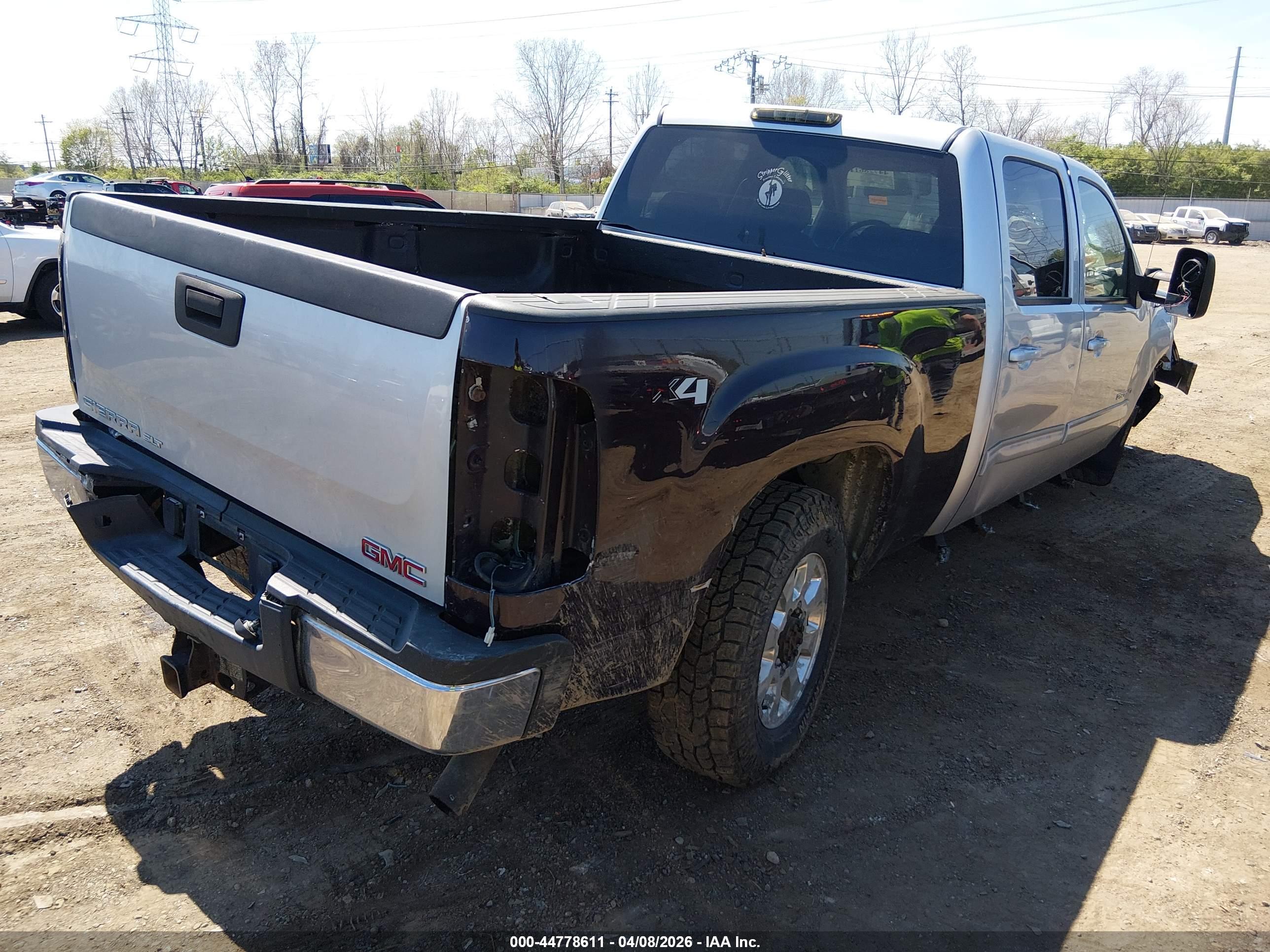 GMC SIERRA image 4