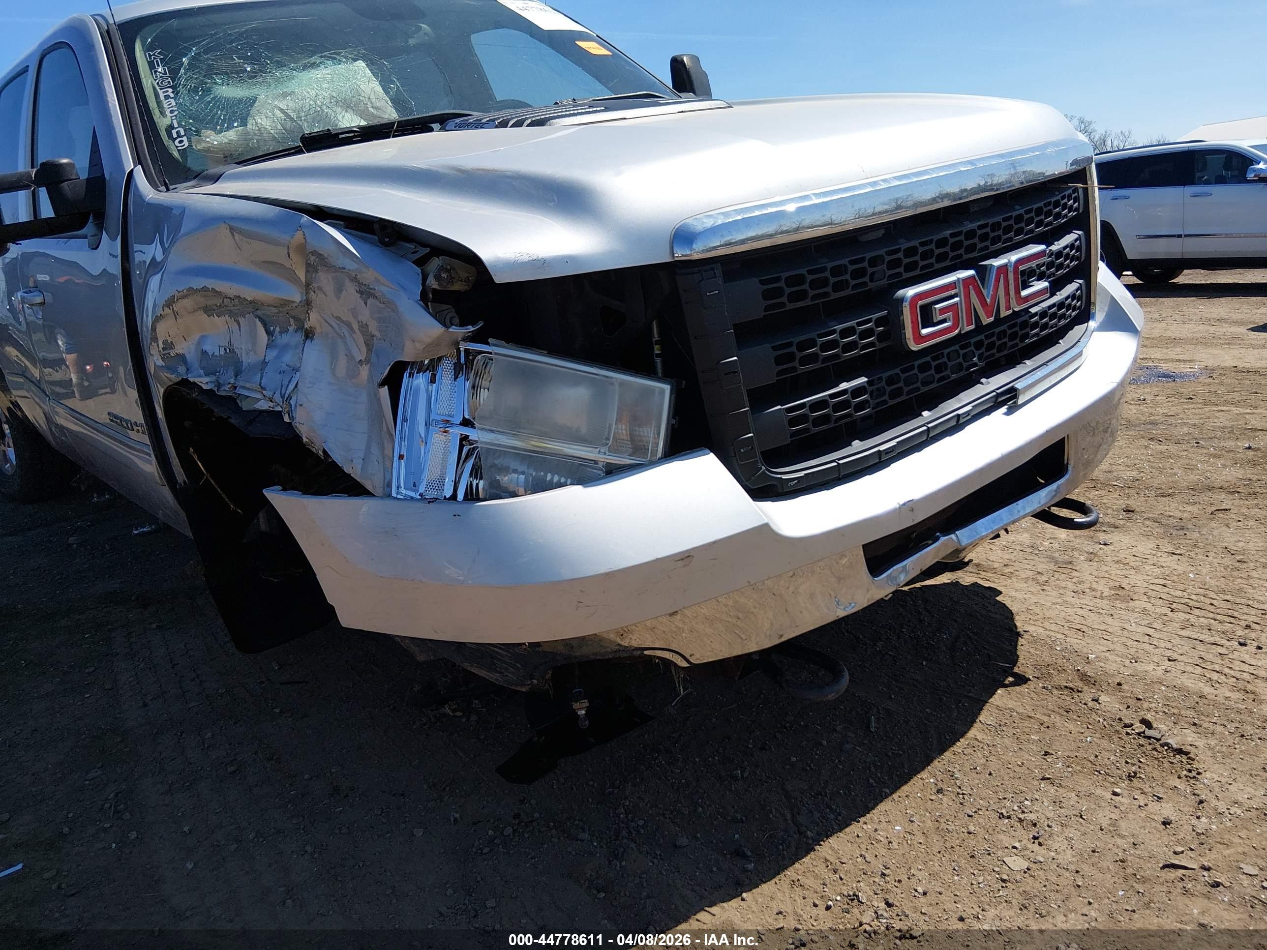 GMC SIERRA image 6