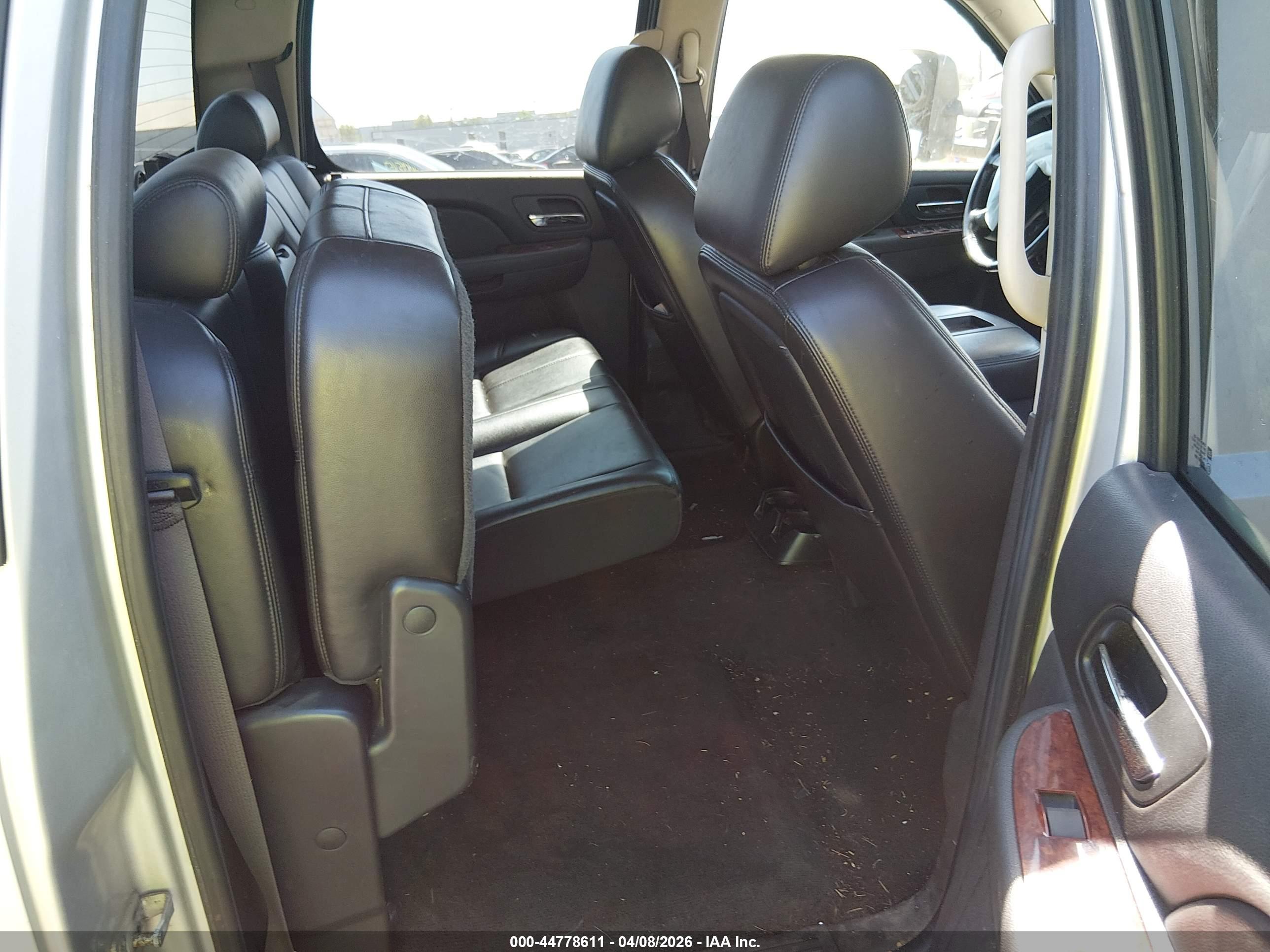 GMC SIERRA image 8