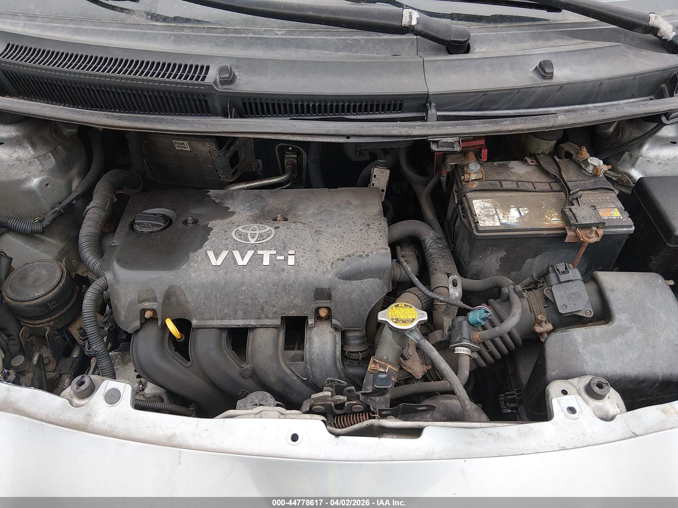 TOYOTA YARIS image 10
