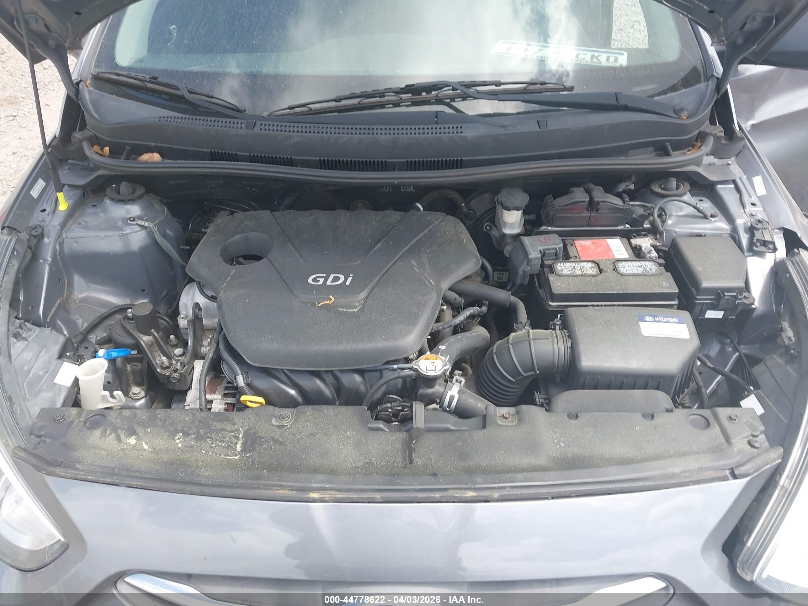 HYUNDAI ACCENT image 10