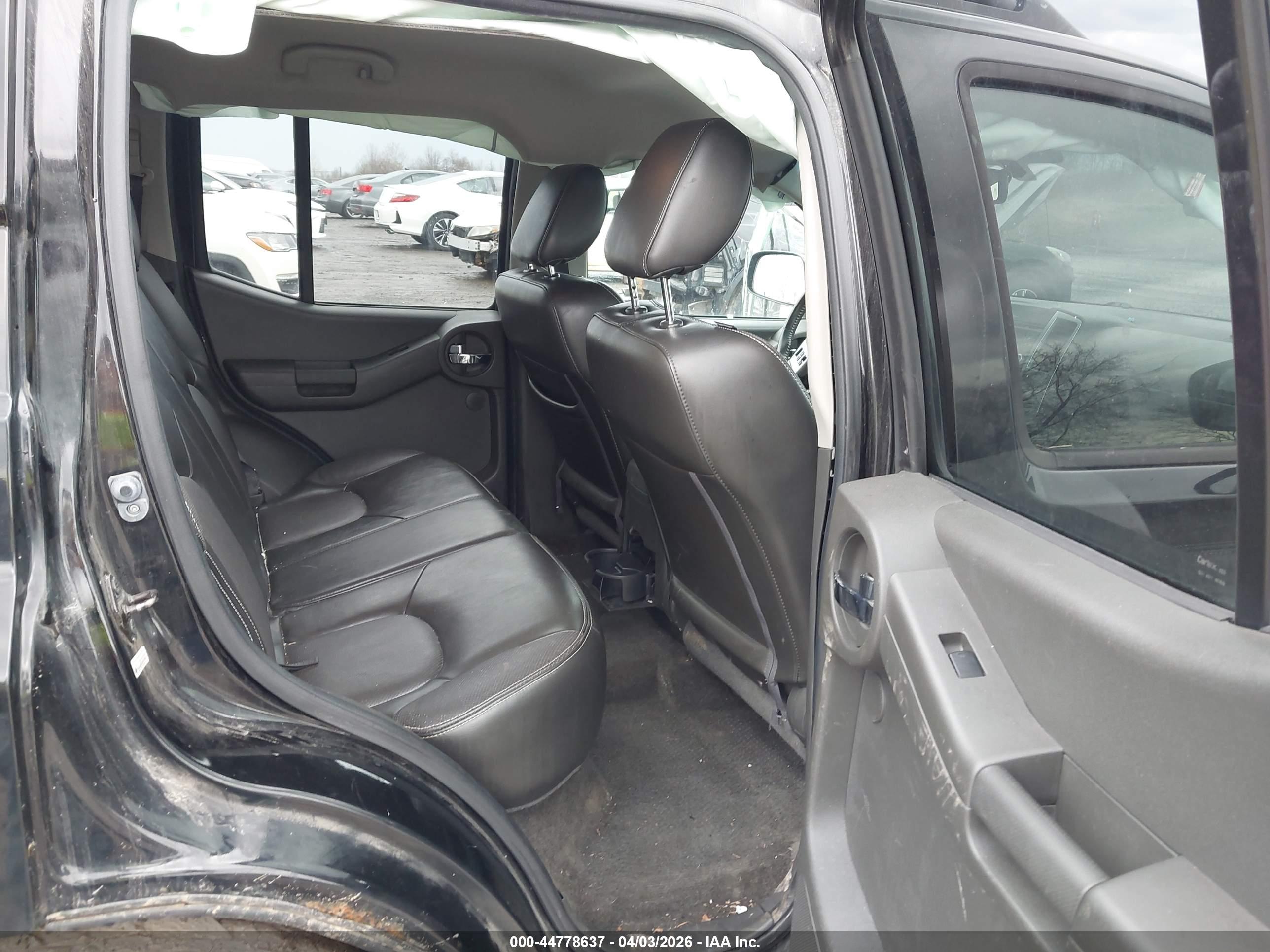 NISSAN XTERRA image 8