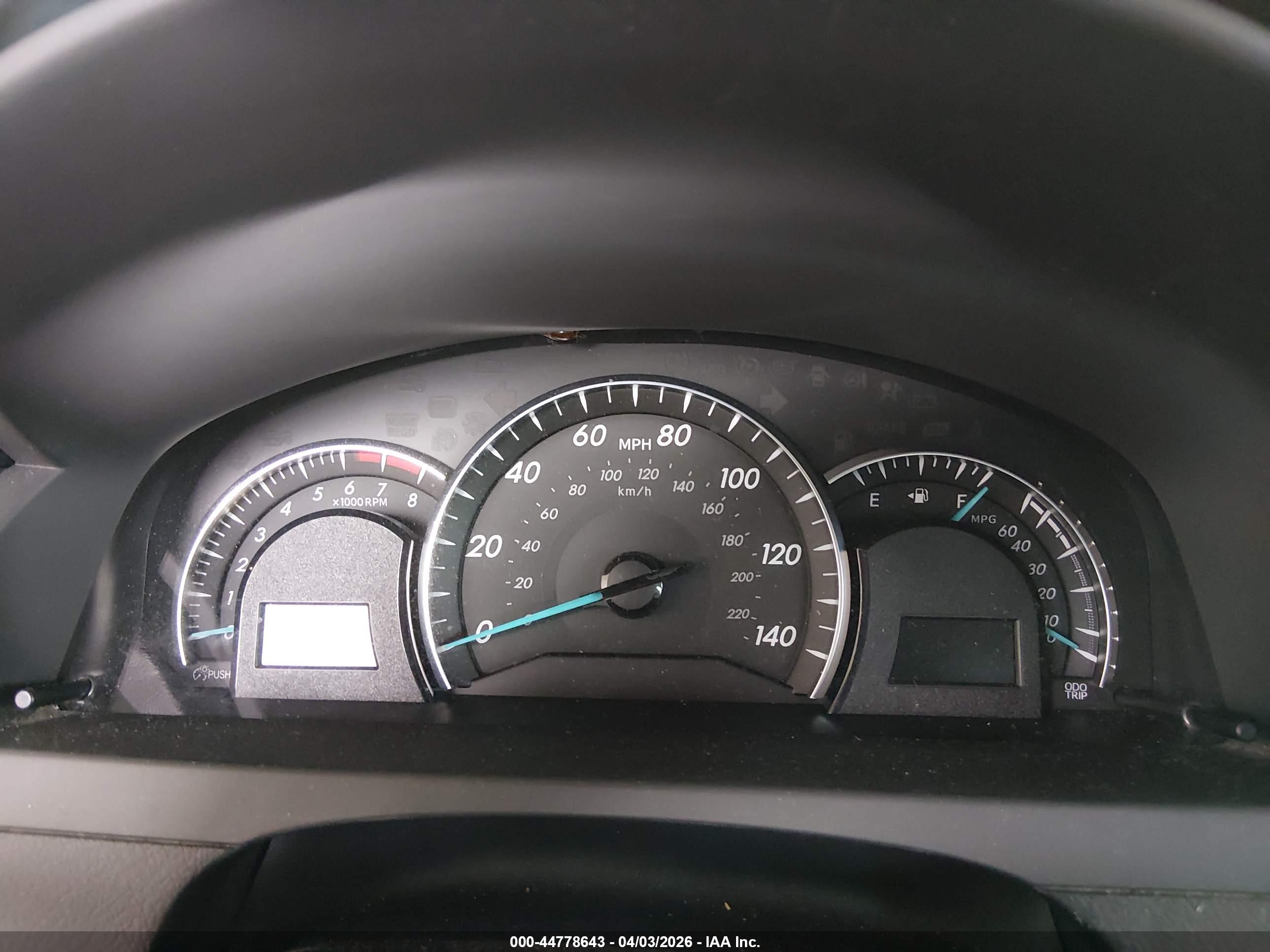 TOYOTA CAMRY image 7