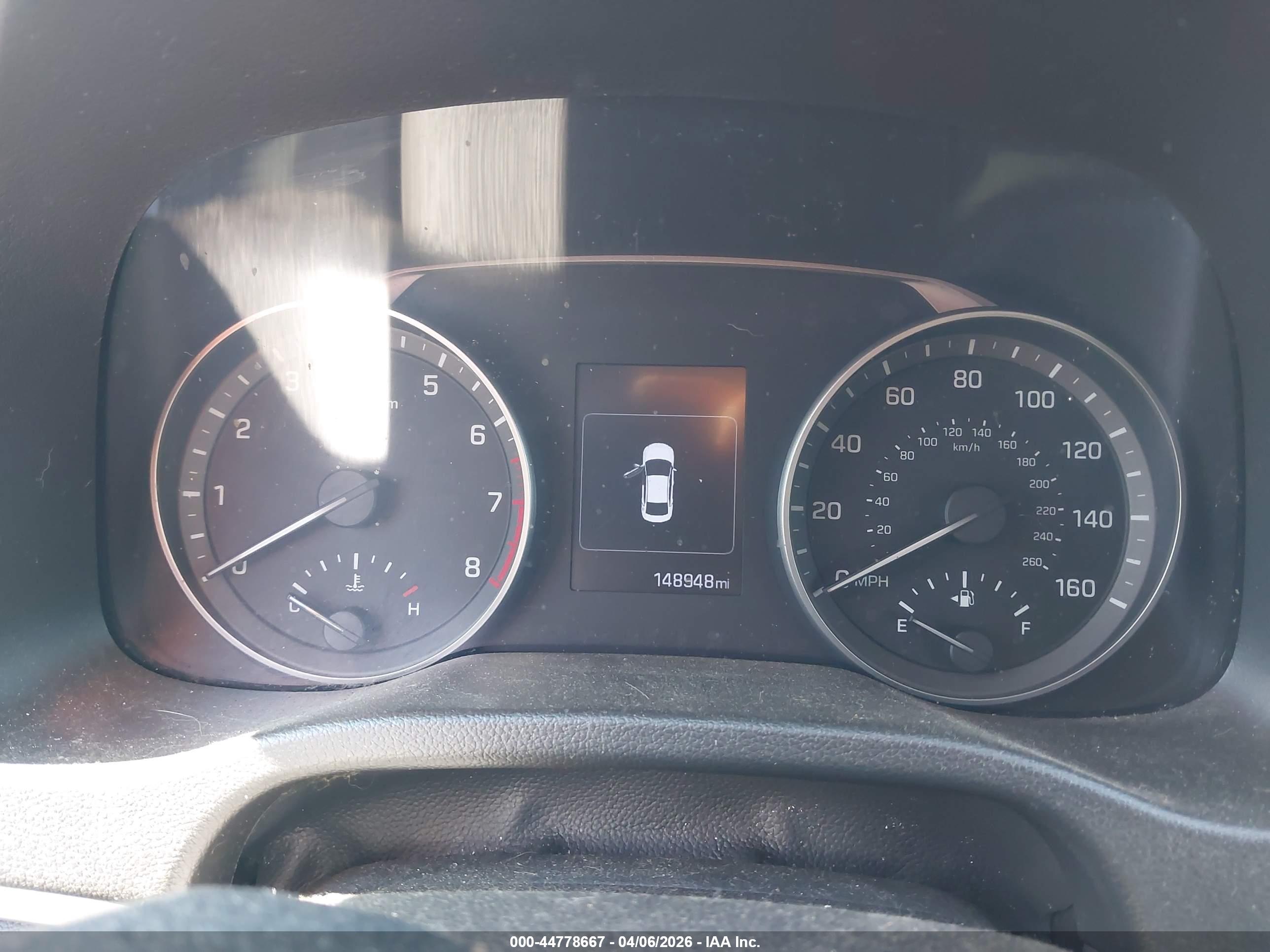 HYUNDAI ELANTRA image 7