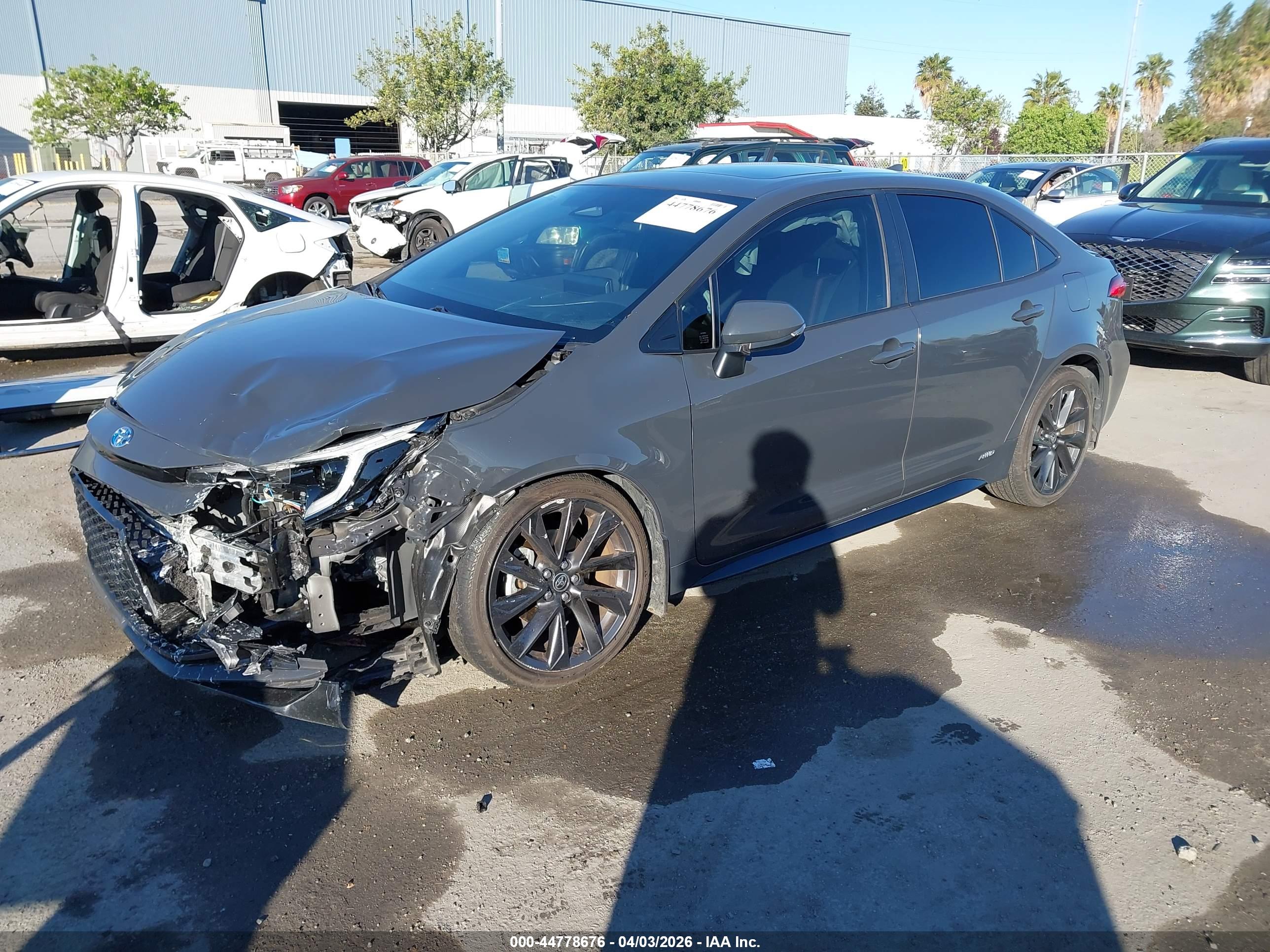 TOYOTA COROLLA image 2
