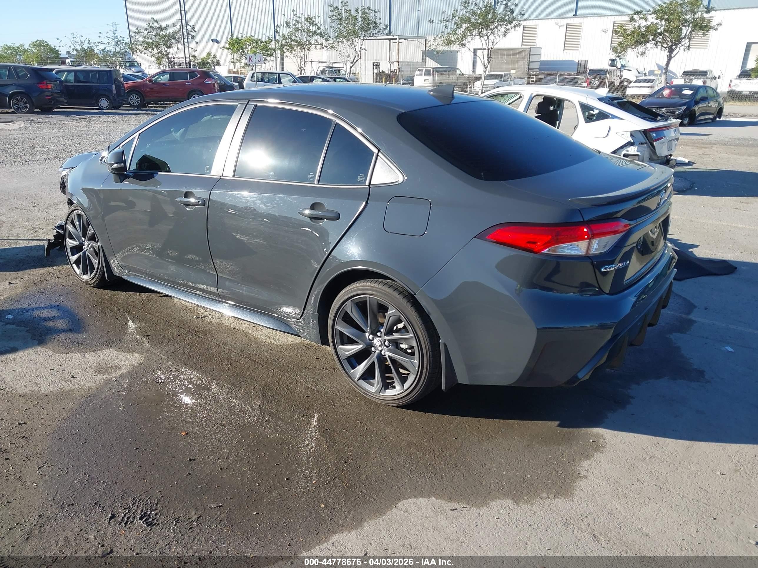 TOYOTA COROLLA image 3