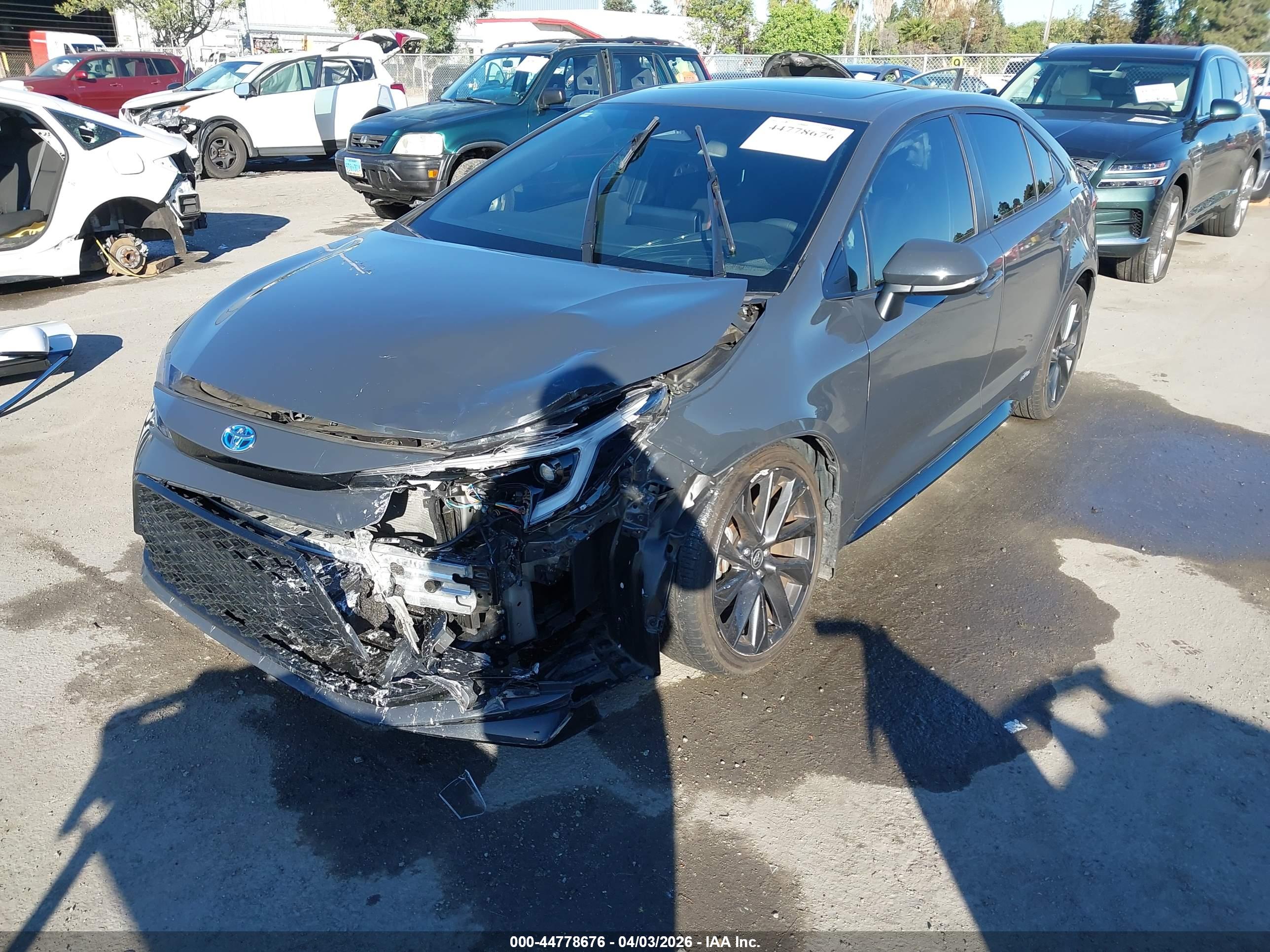 TOYOTA COROLLA image 6