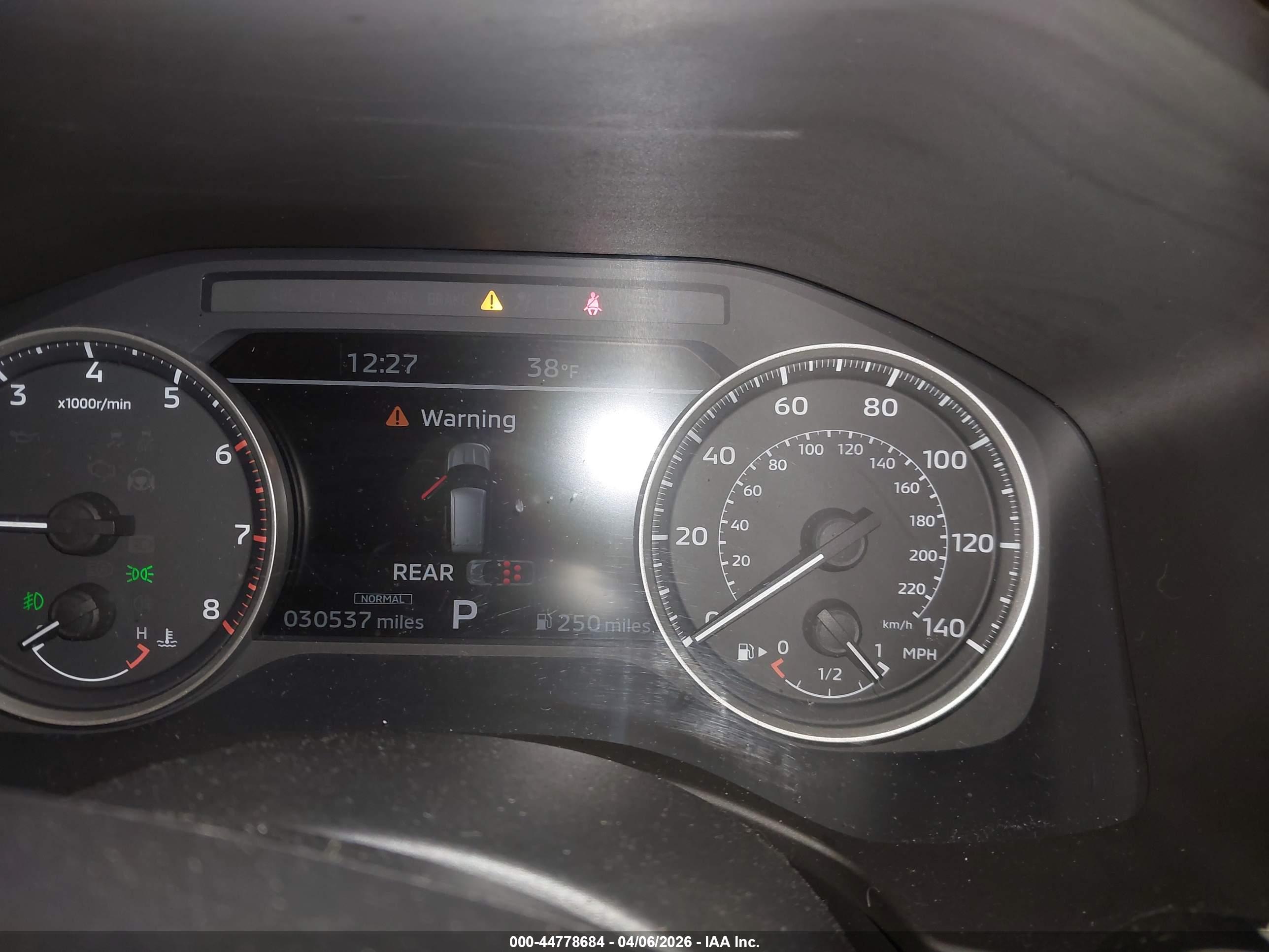 MITSUBISHI OUTLANDER image 7