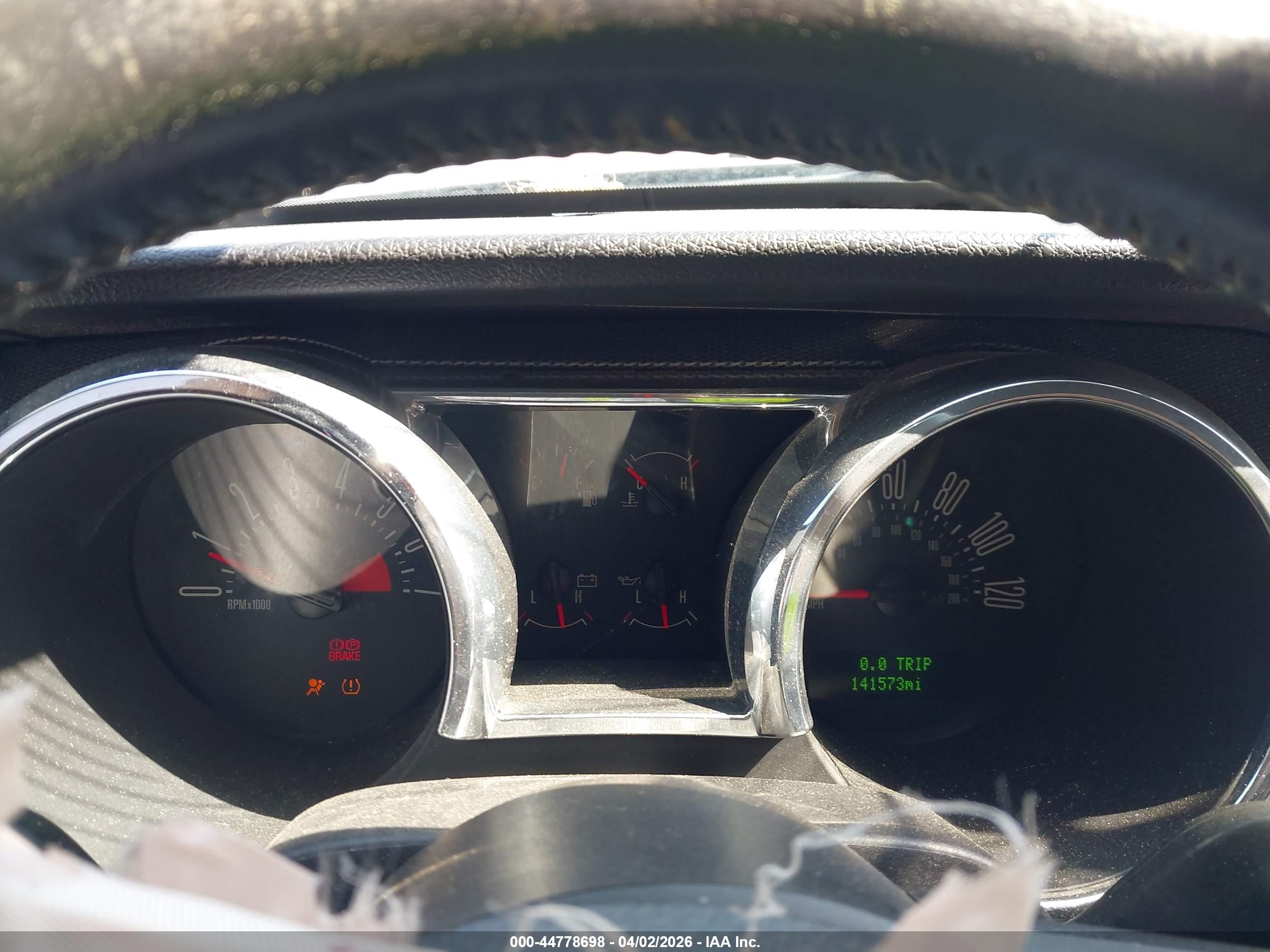 FORD MUSTANG image 7