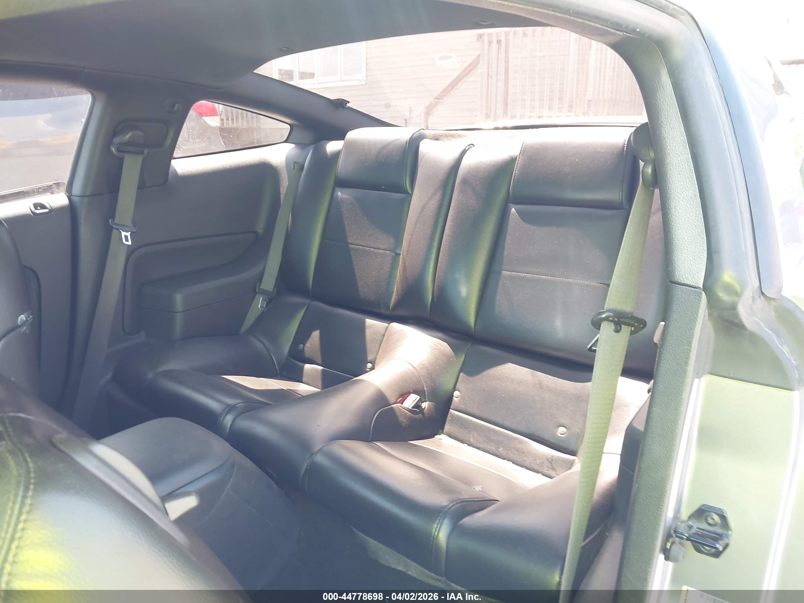 FORD MUSTANG image 8