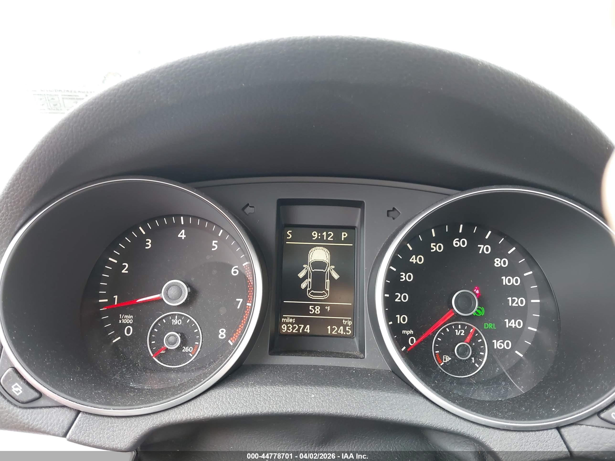 VOLKSWAGEN GOLF image 7