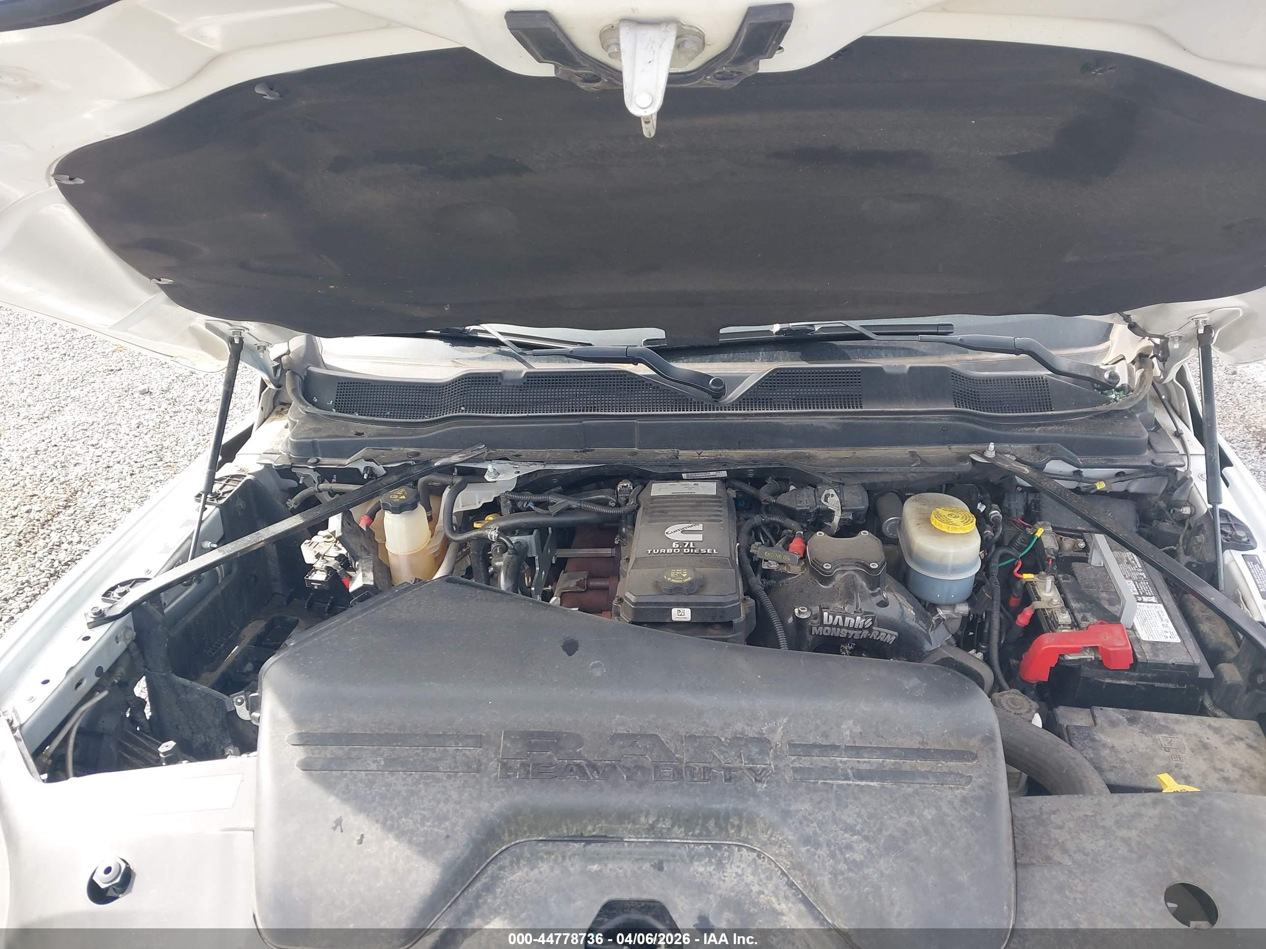 RAM 2500 image 10