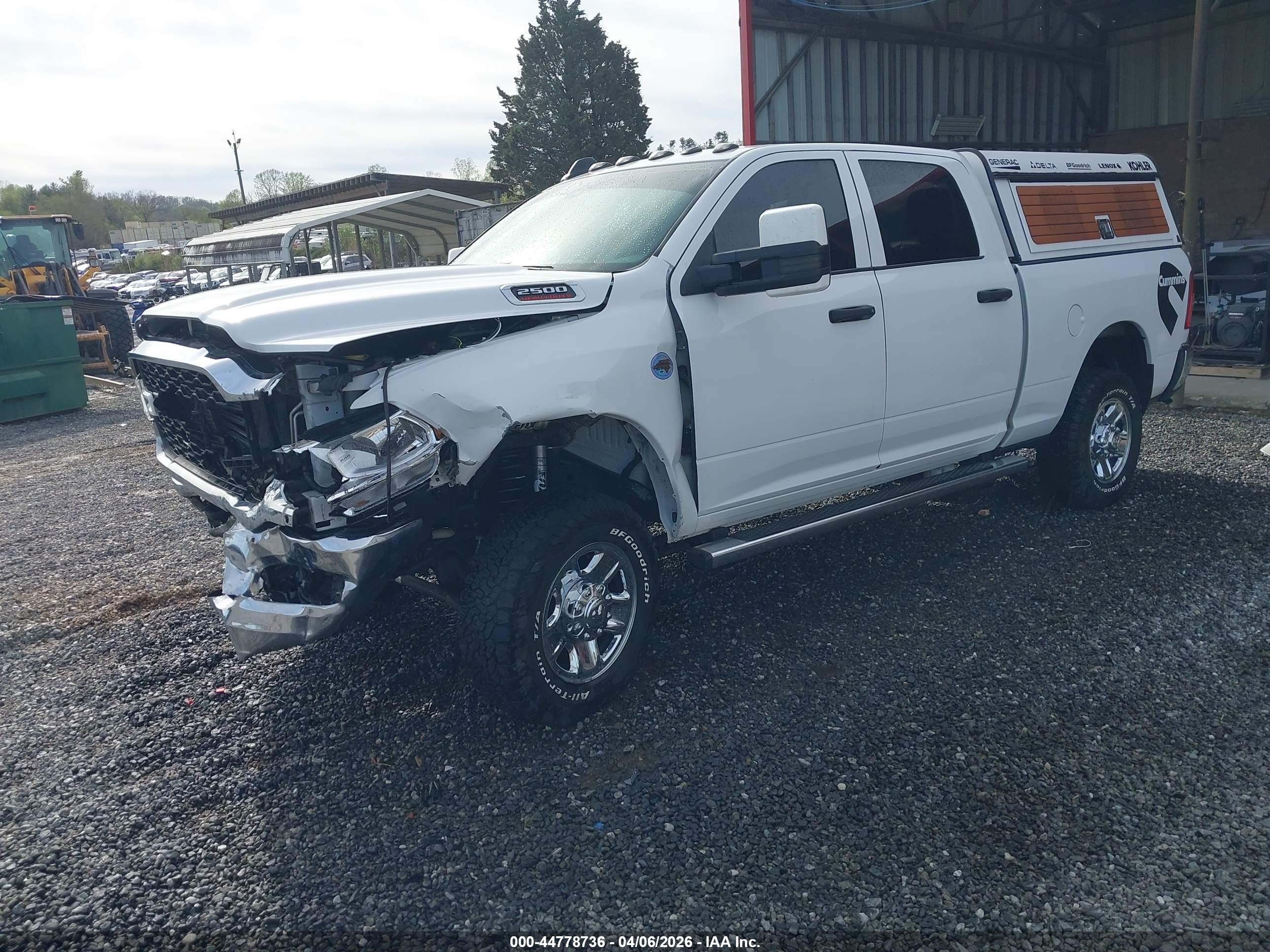 RAM 2500 image 2