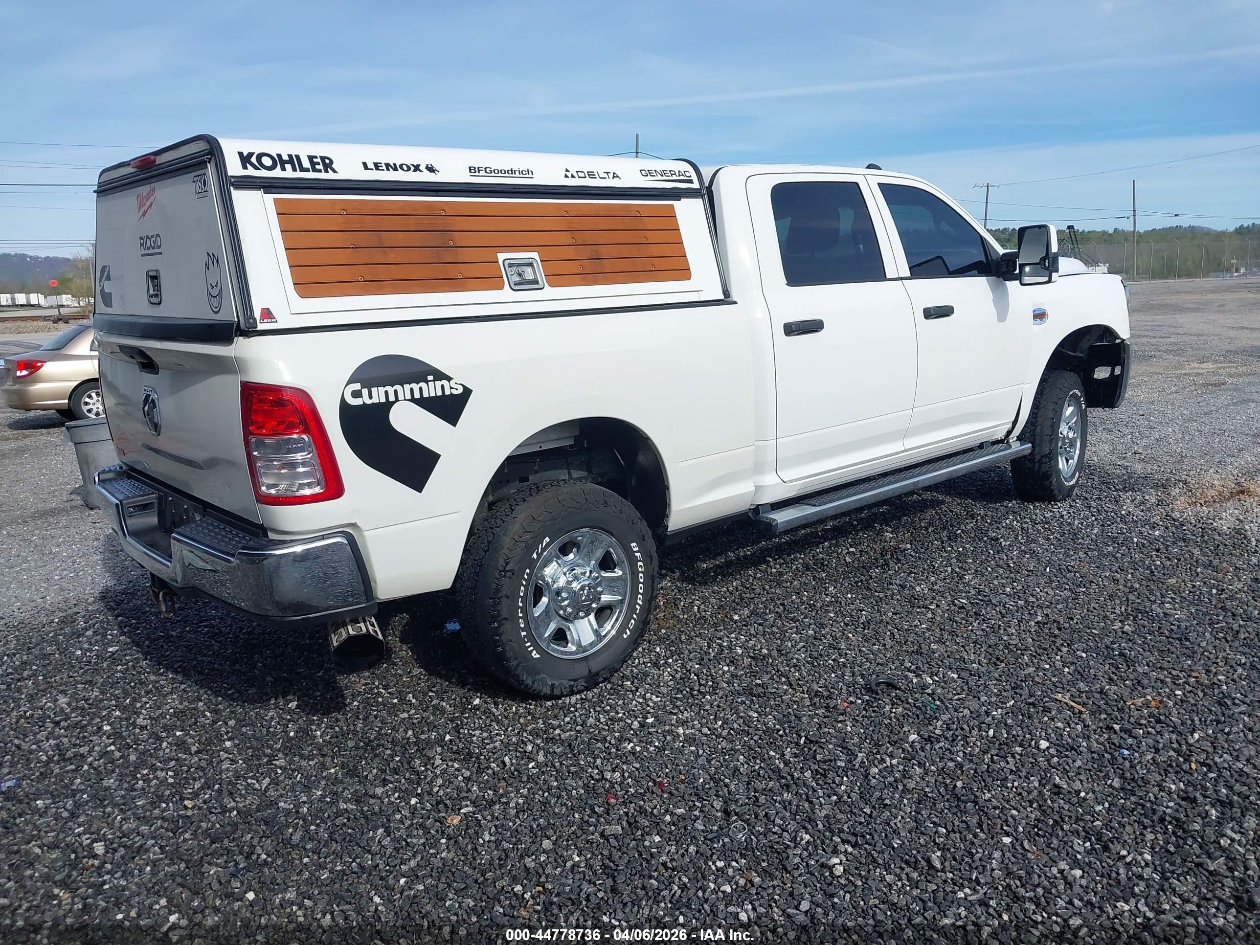 RAM 2500 image 4