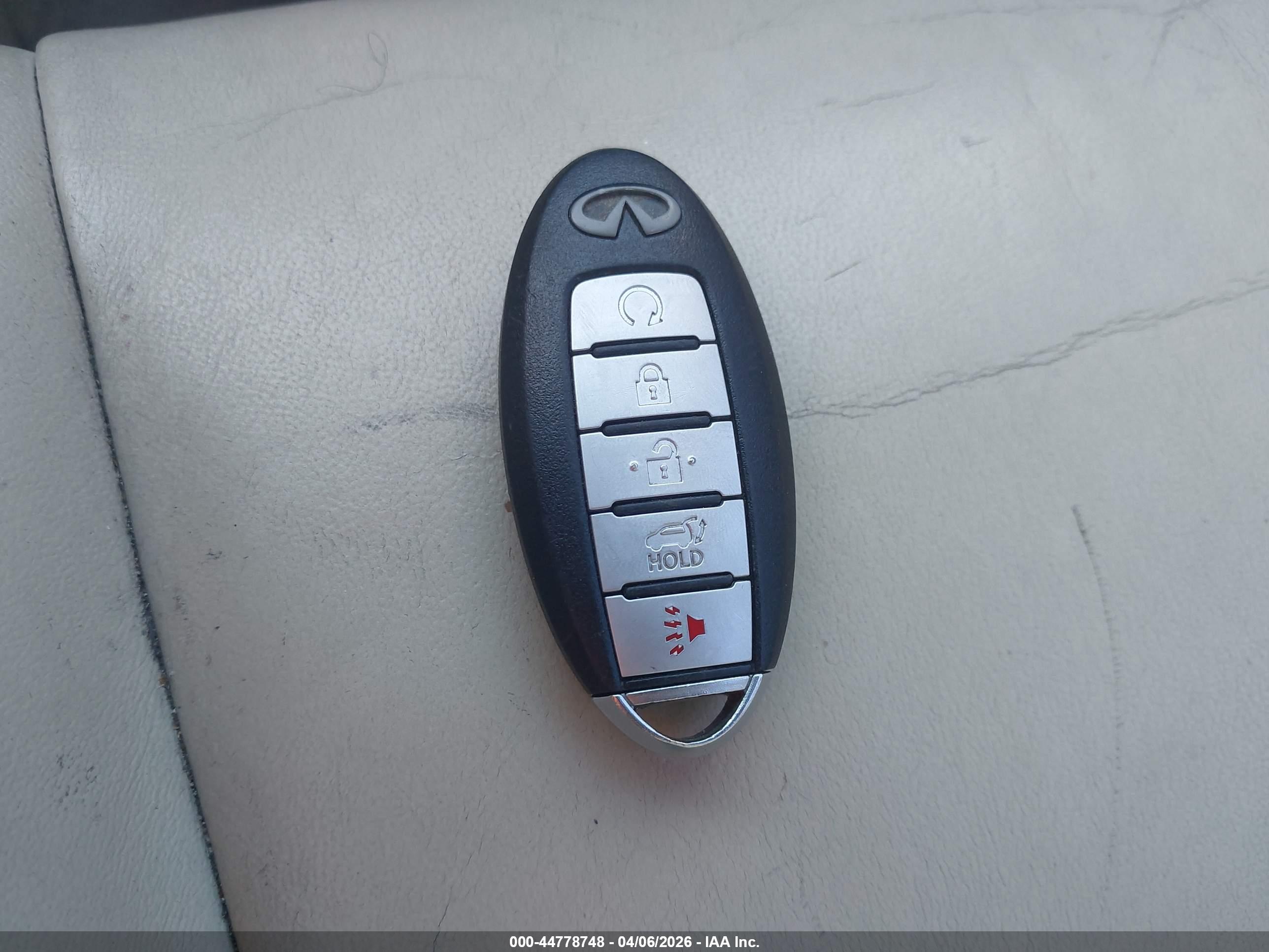 INFINITI JX35 image 11