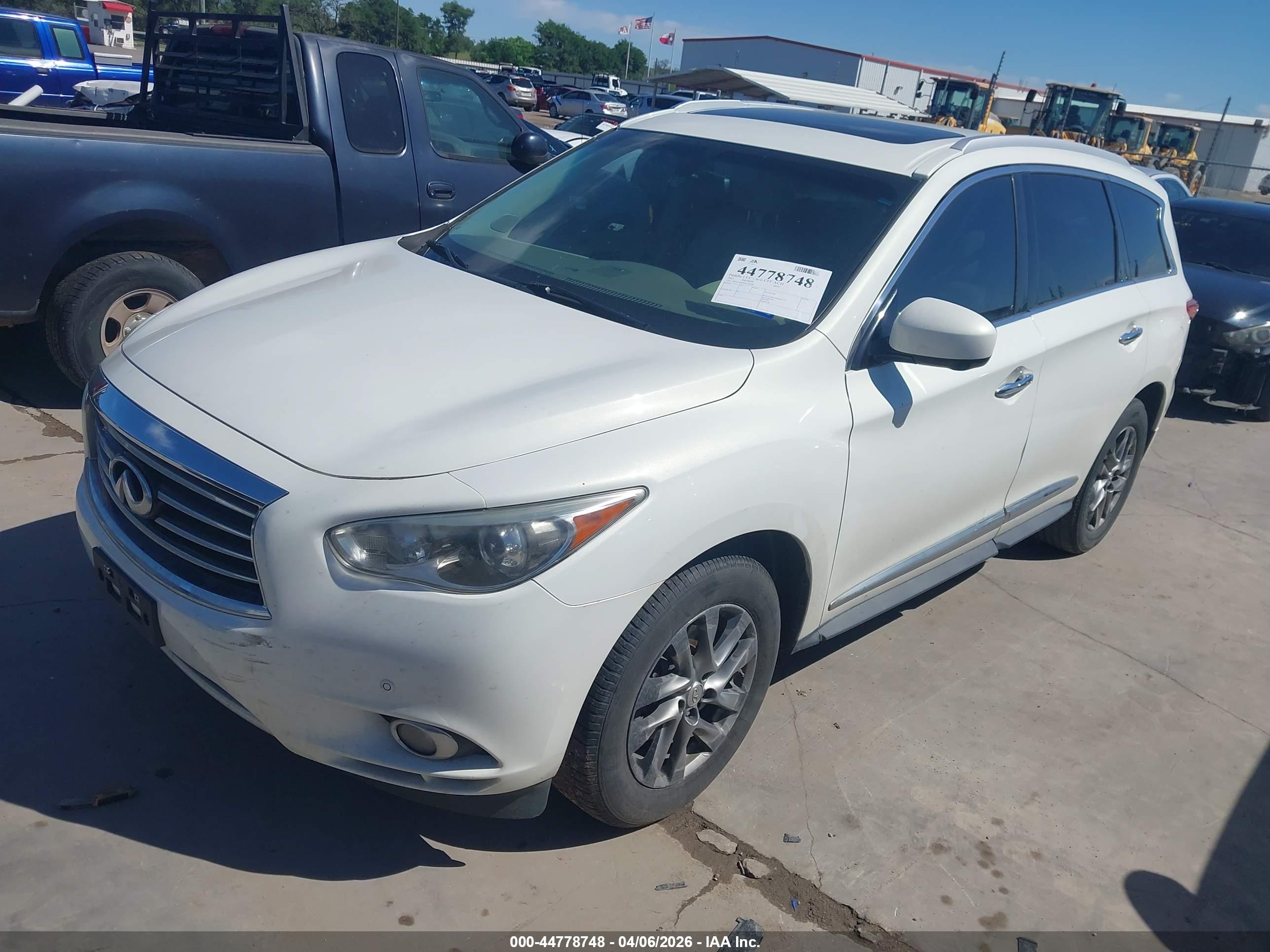 INFINITI JX35 image 2