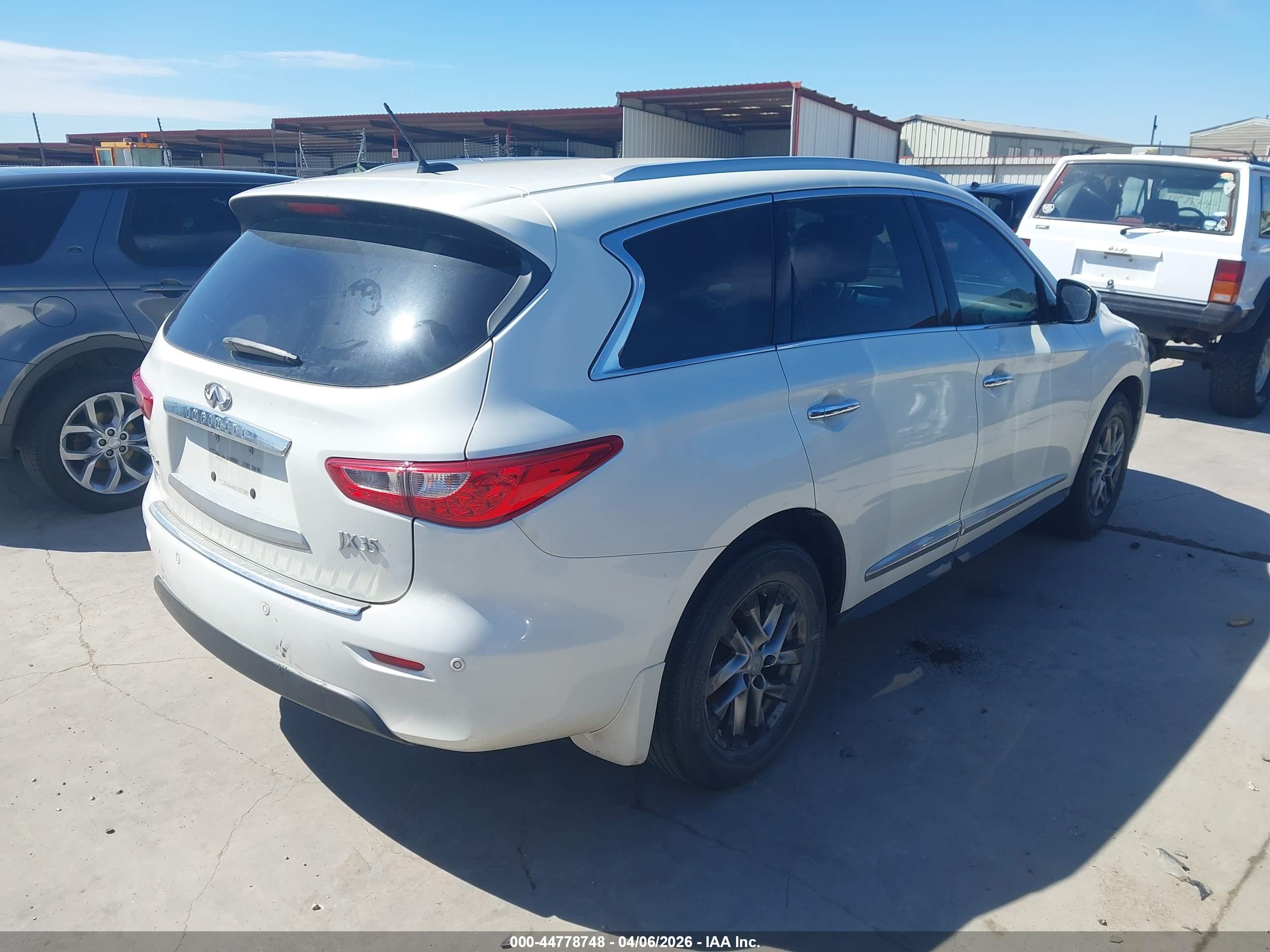 INFINITI JX35 image 4