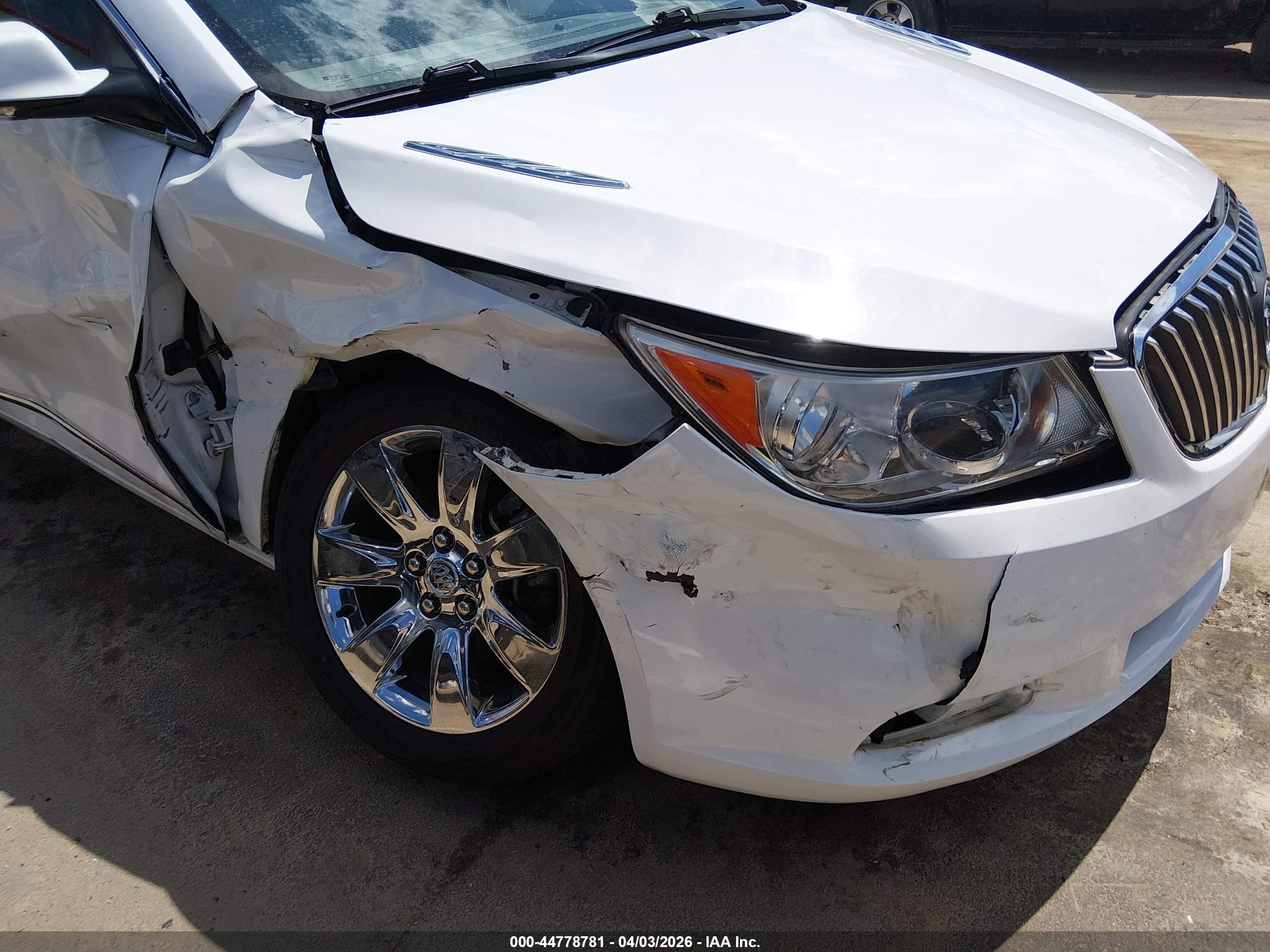 BUICK LACROSSE image 6