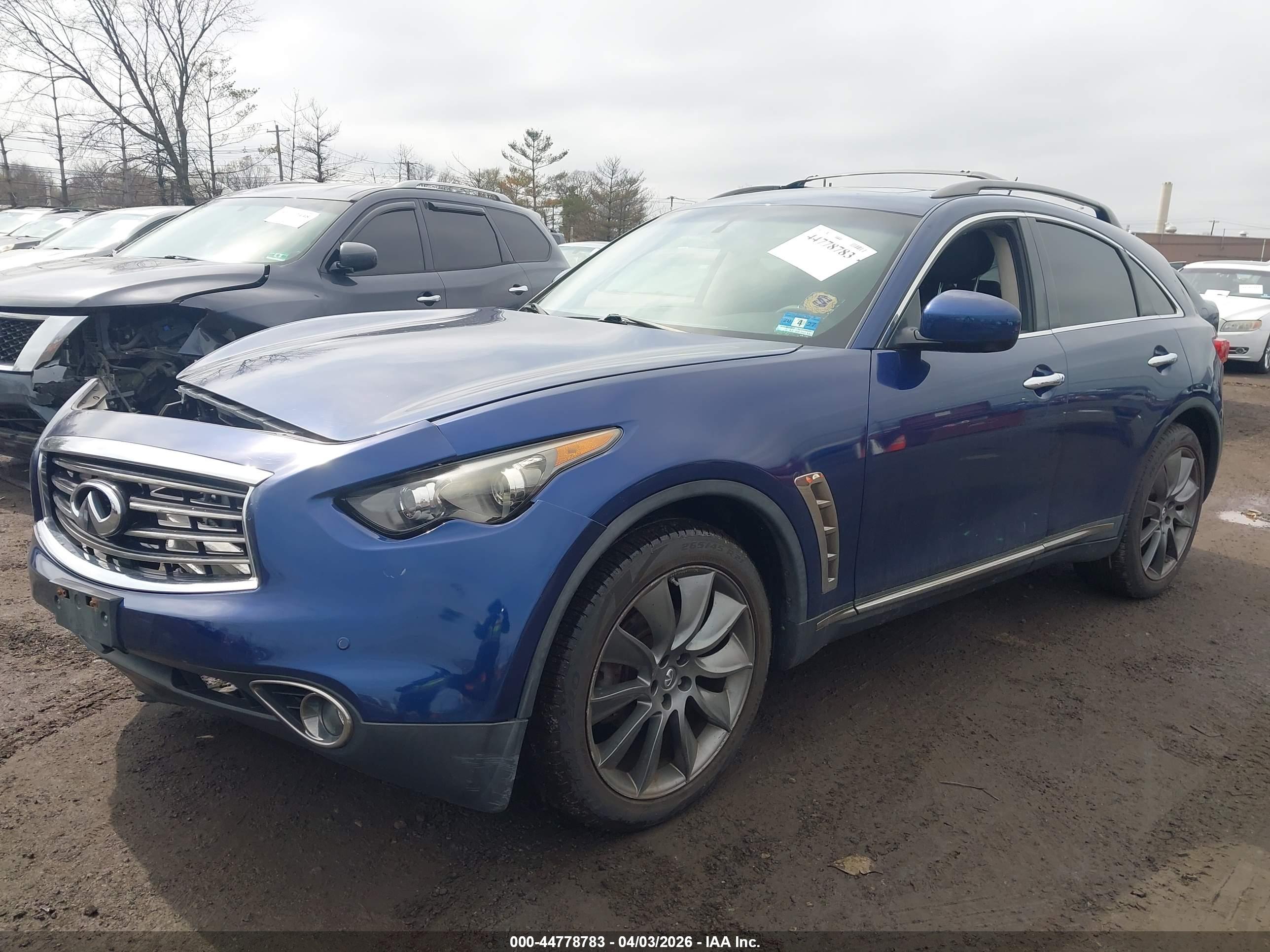 INFINITI FX35 image 2