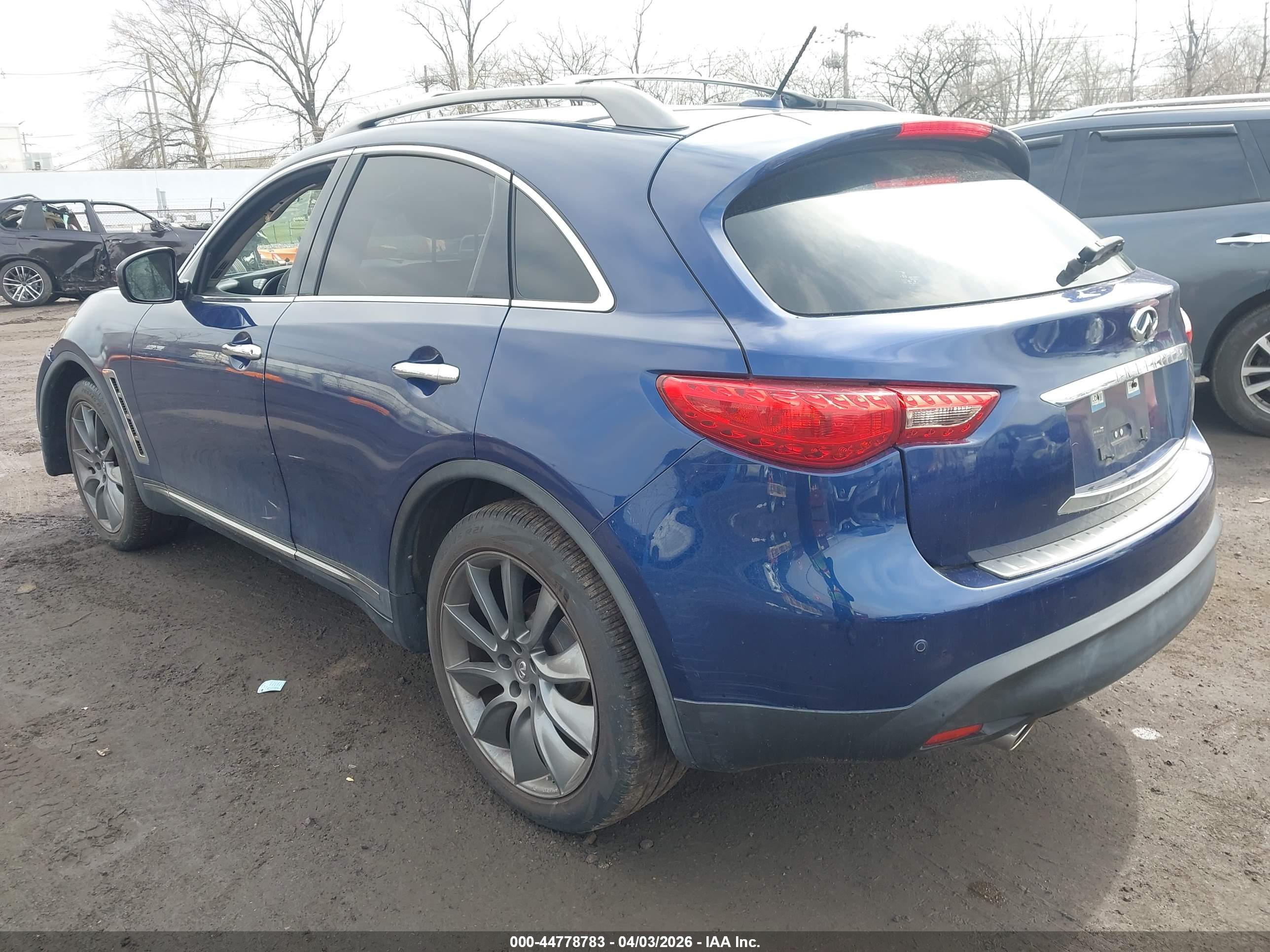 INFINITI FX35 image 3