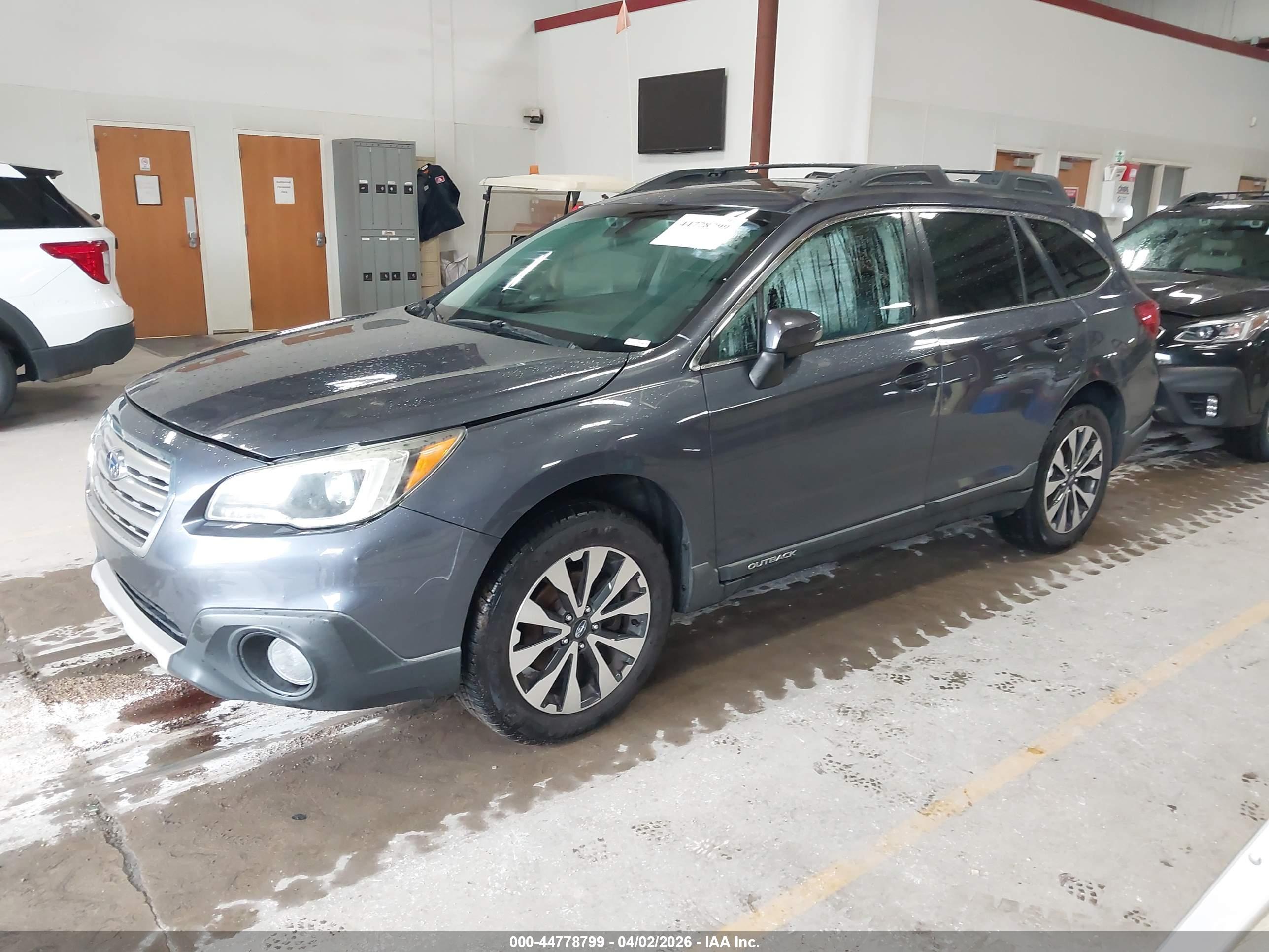 SUBARU OUTBACK image 2