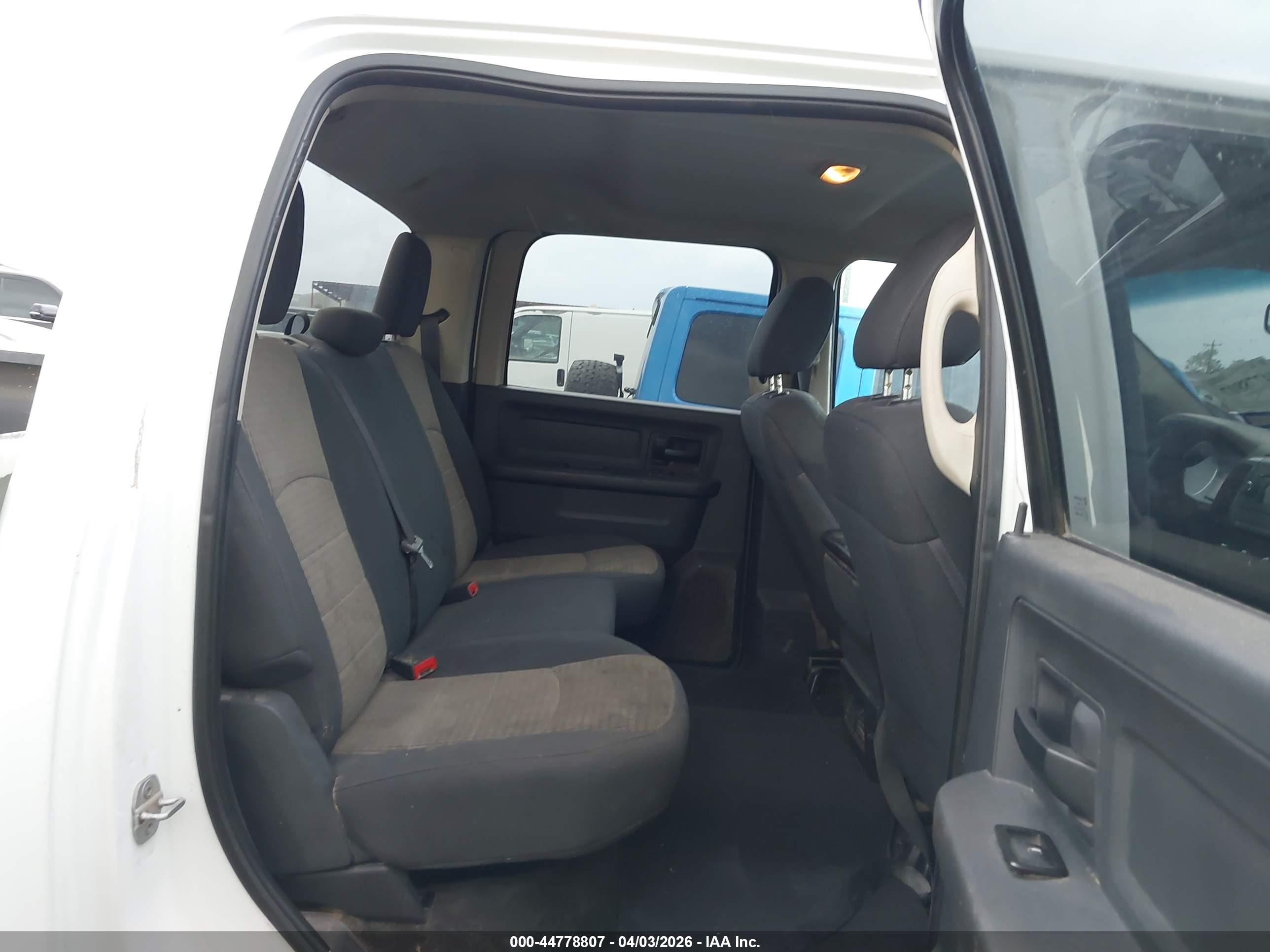 RAM 2500 image 8