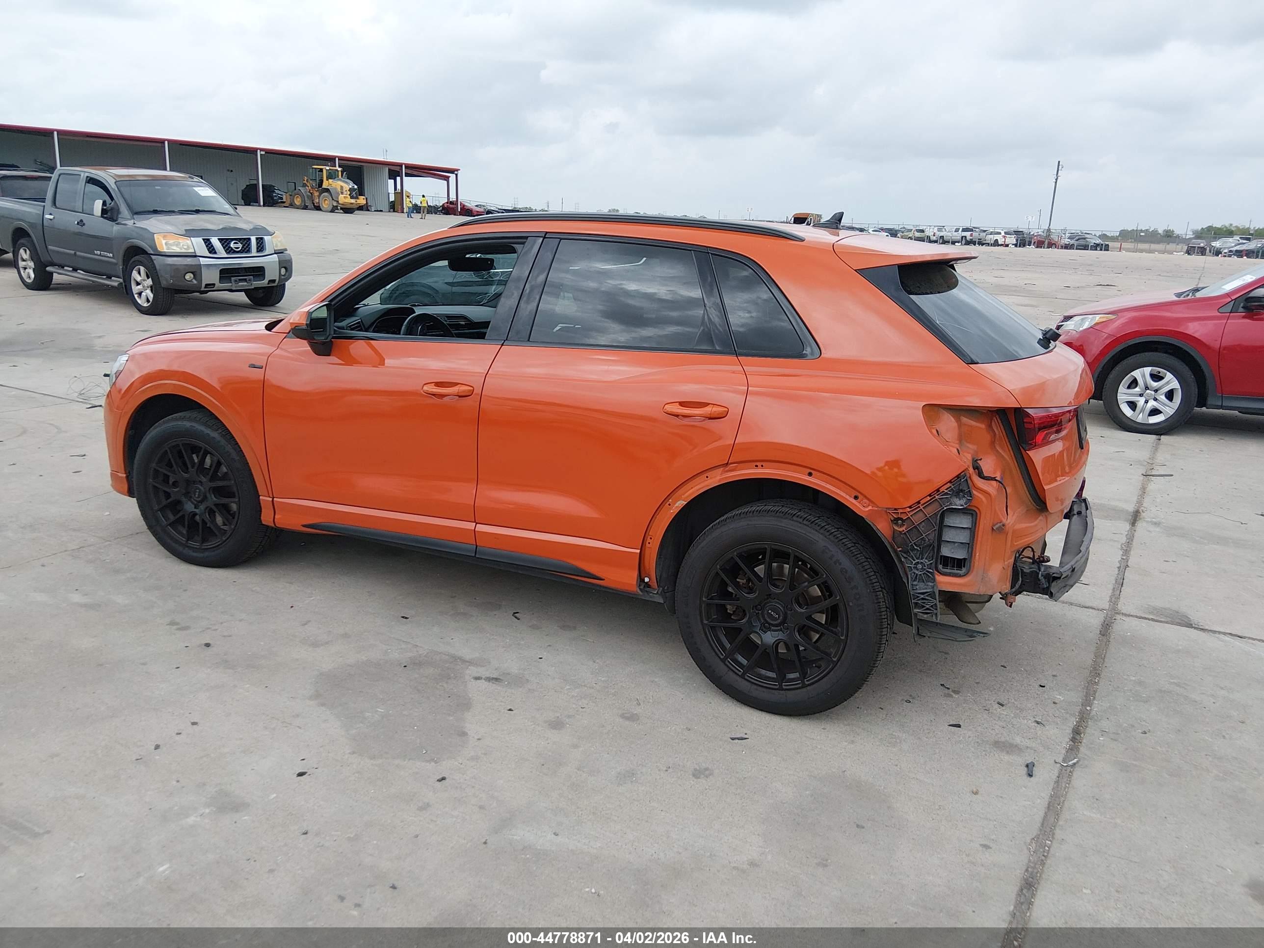 AUDI Q3 image 3