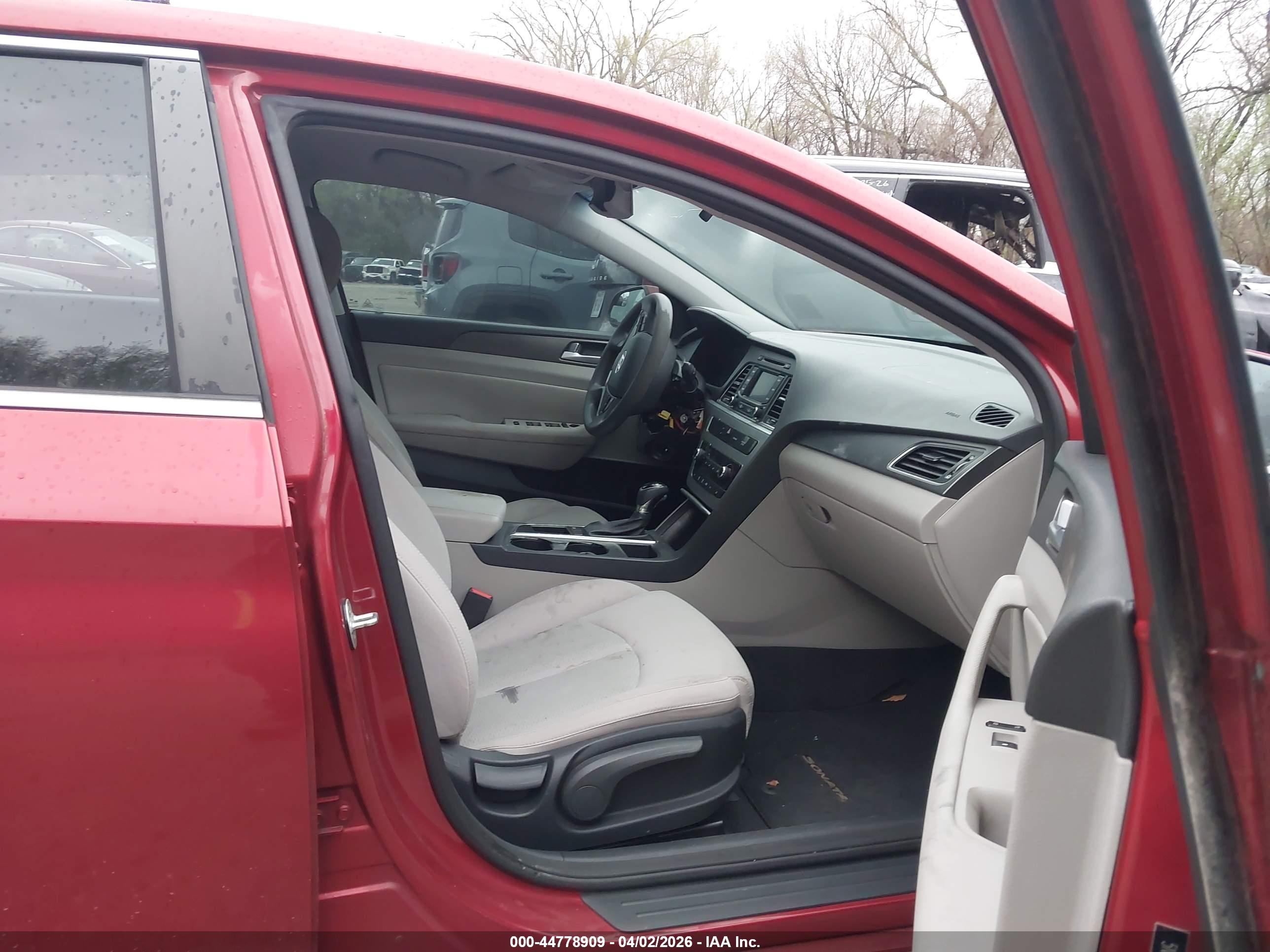 HYUNDAI SONATA image 5