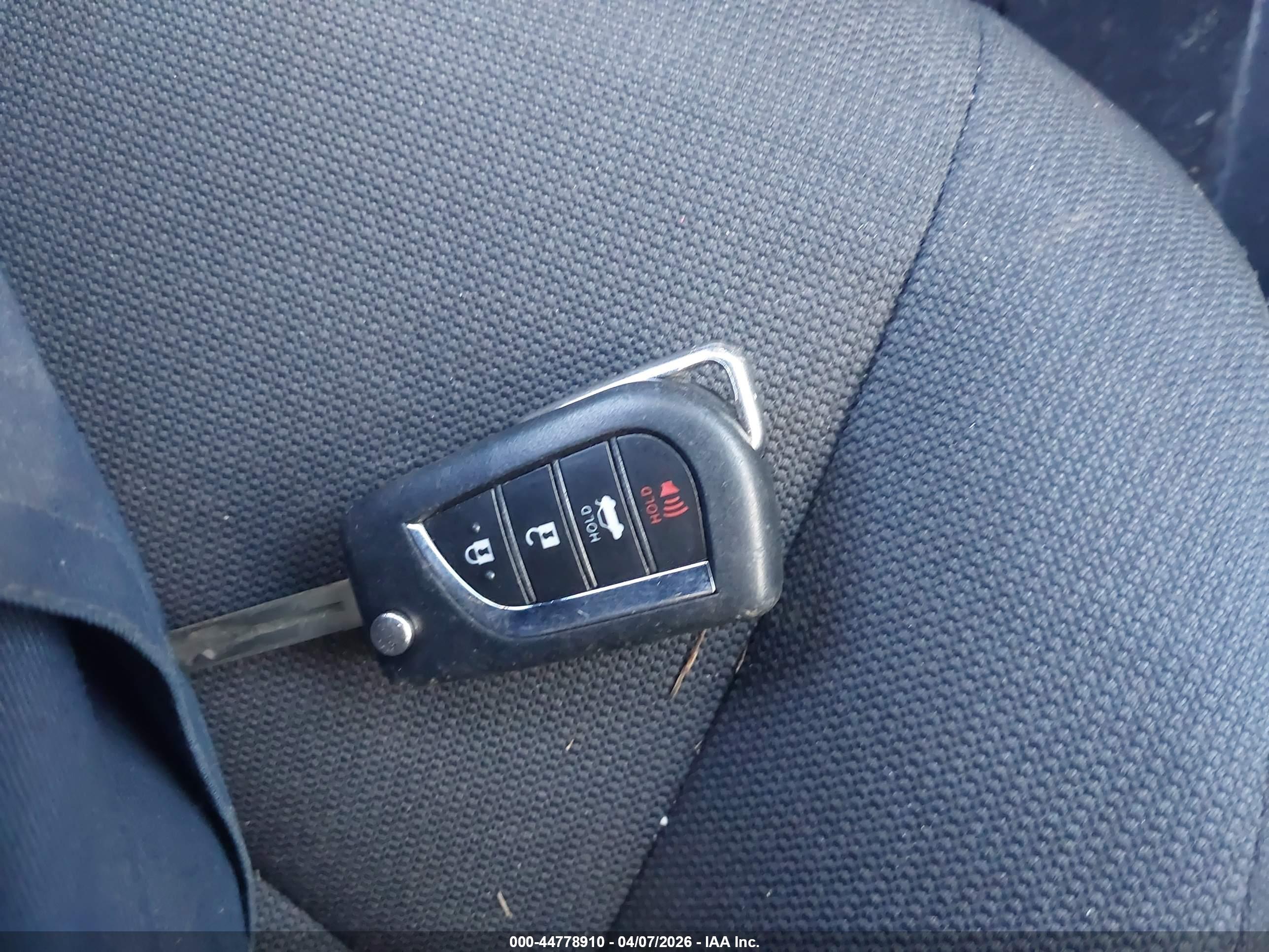 TOYOTA COROLLA image 11