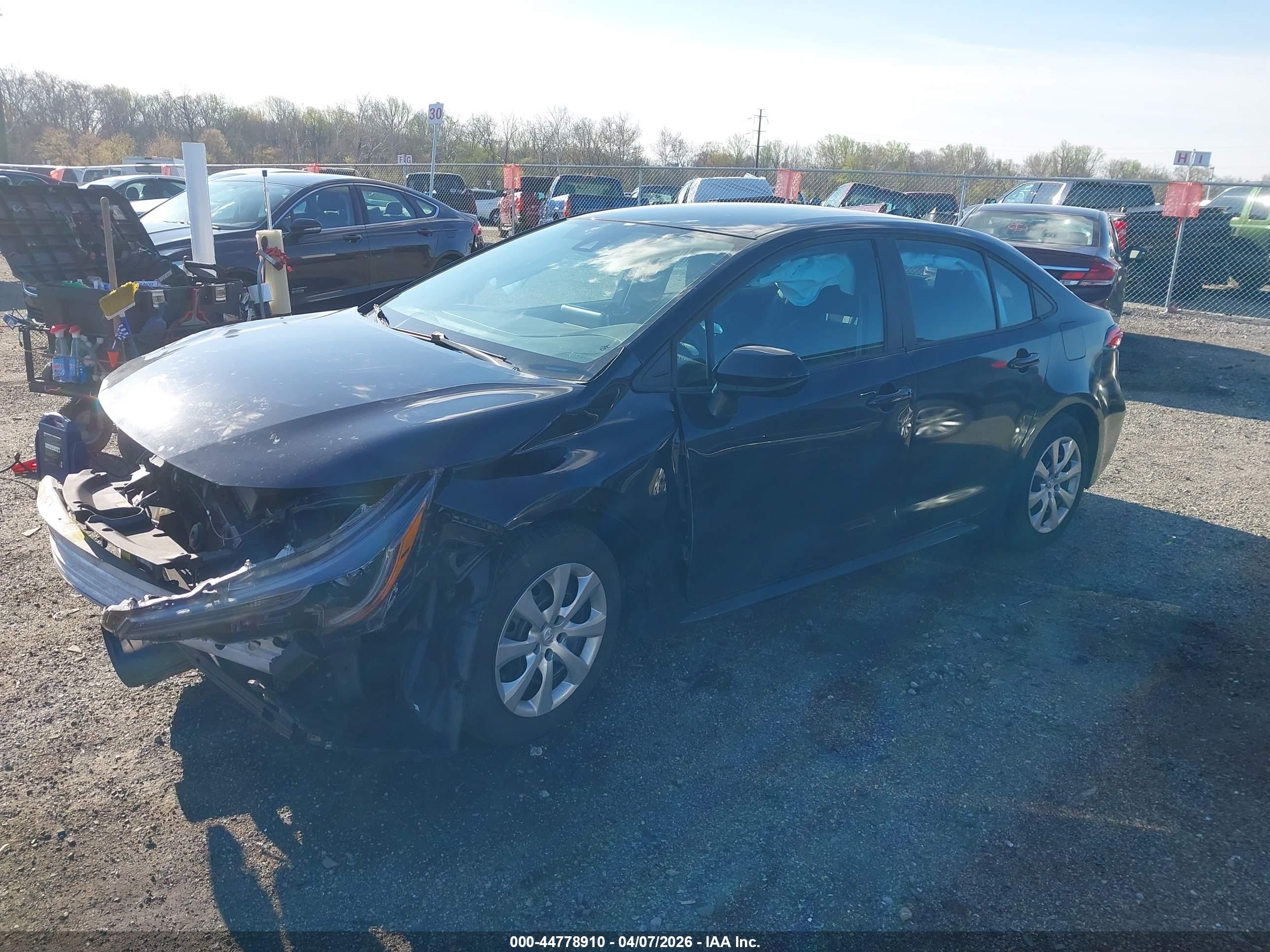 TOYOTA COROLLA image 2