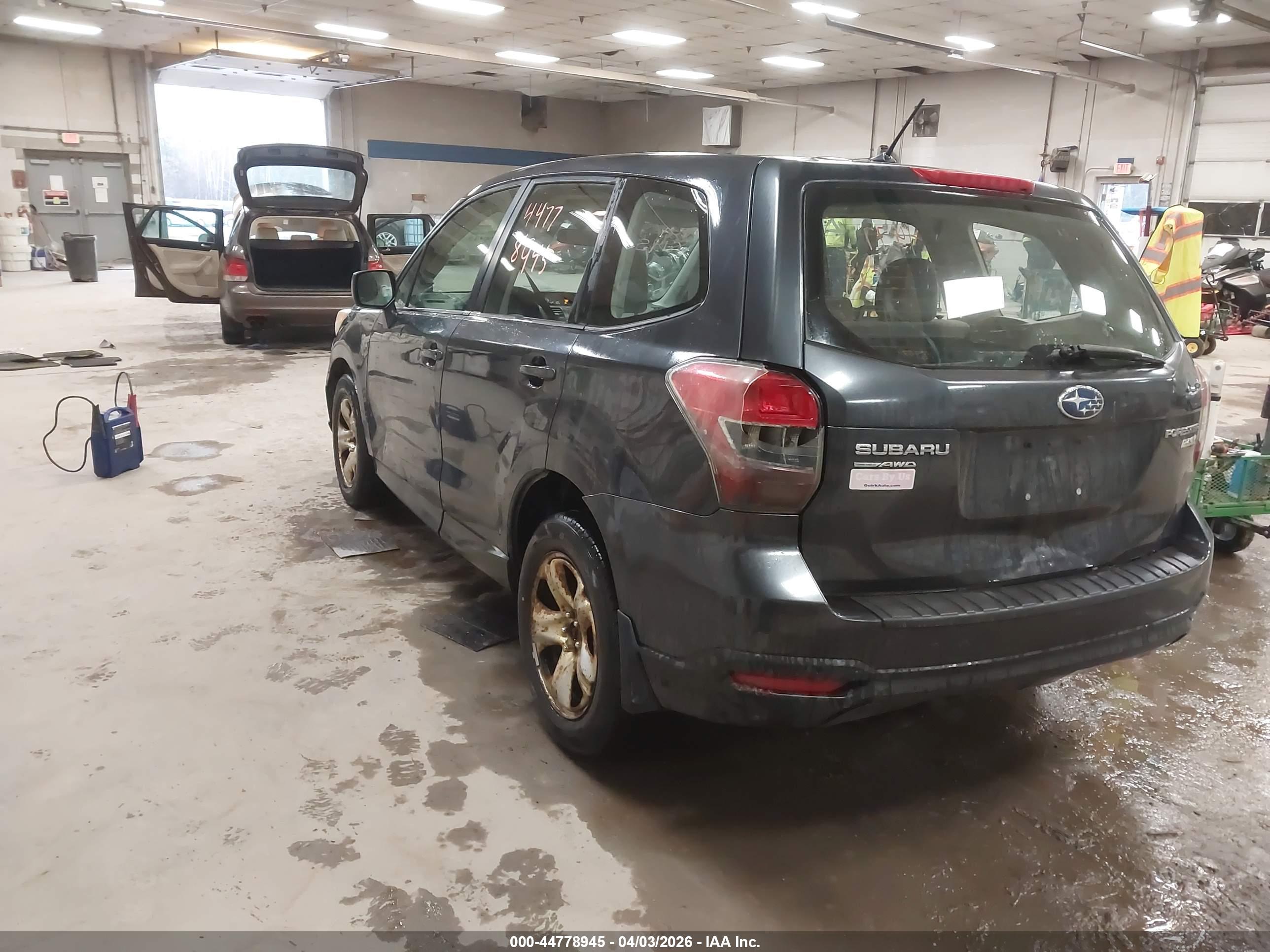 SUBARU FORESTER image 3